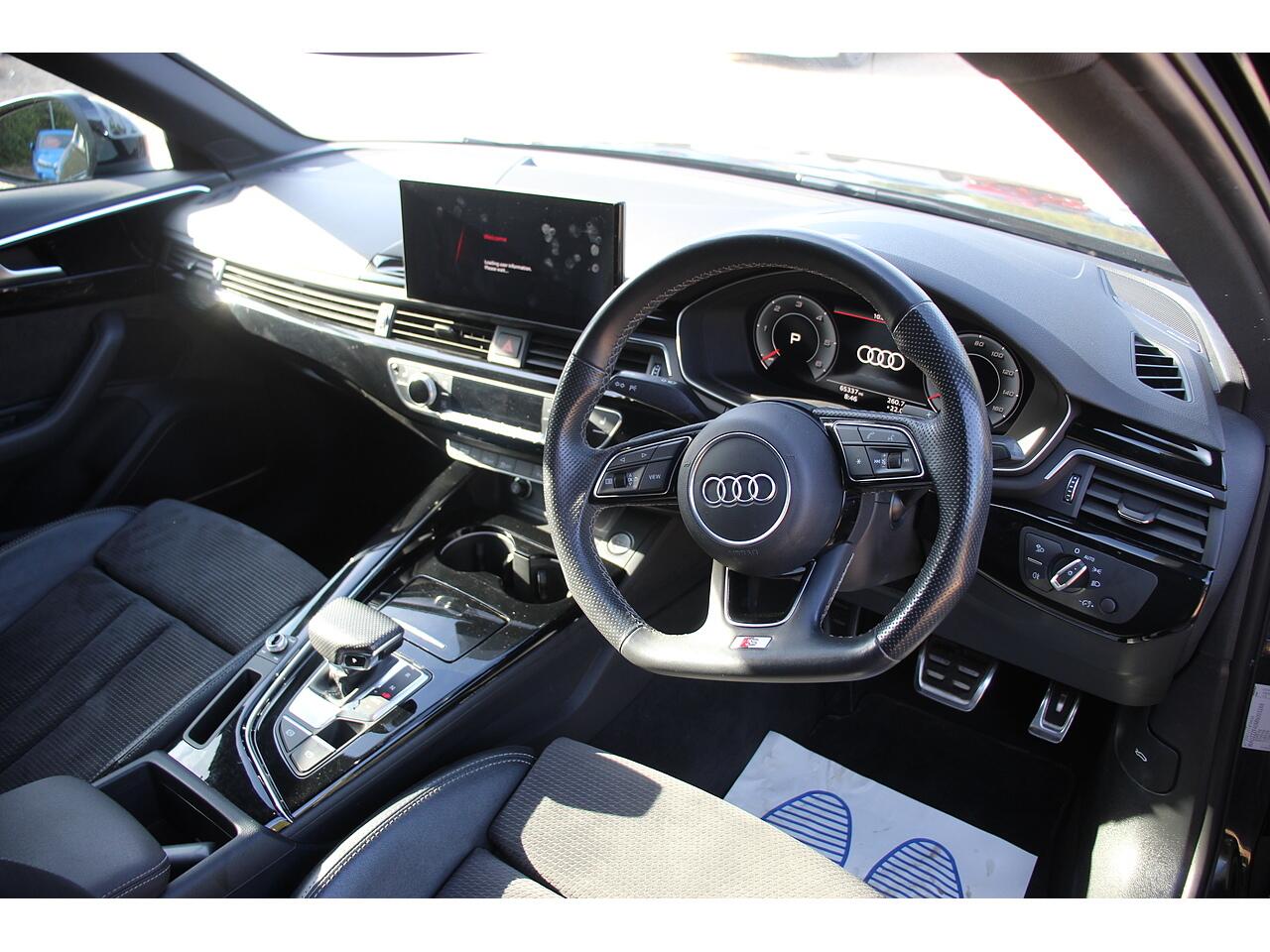 Audi A4 view 13
