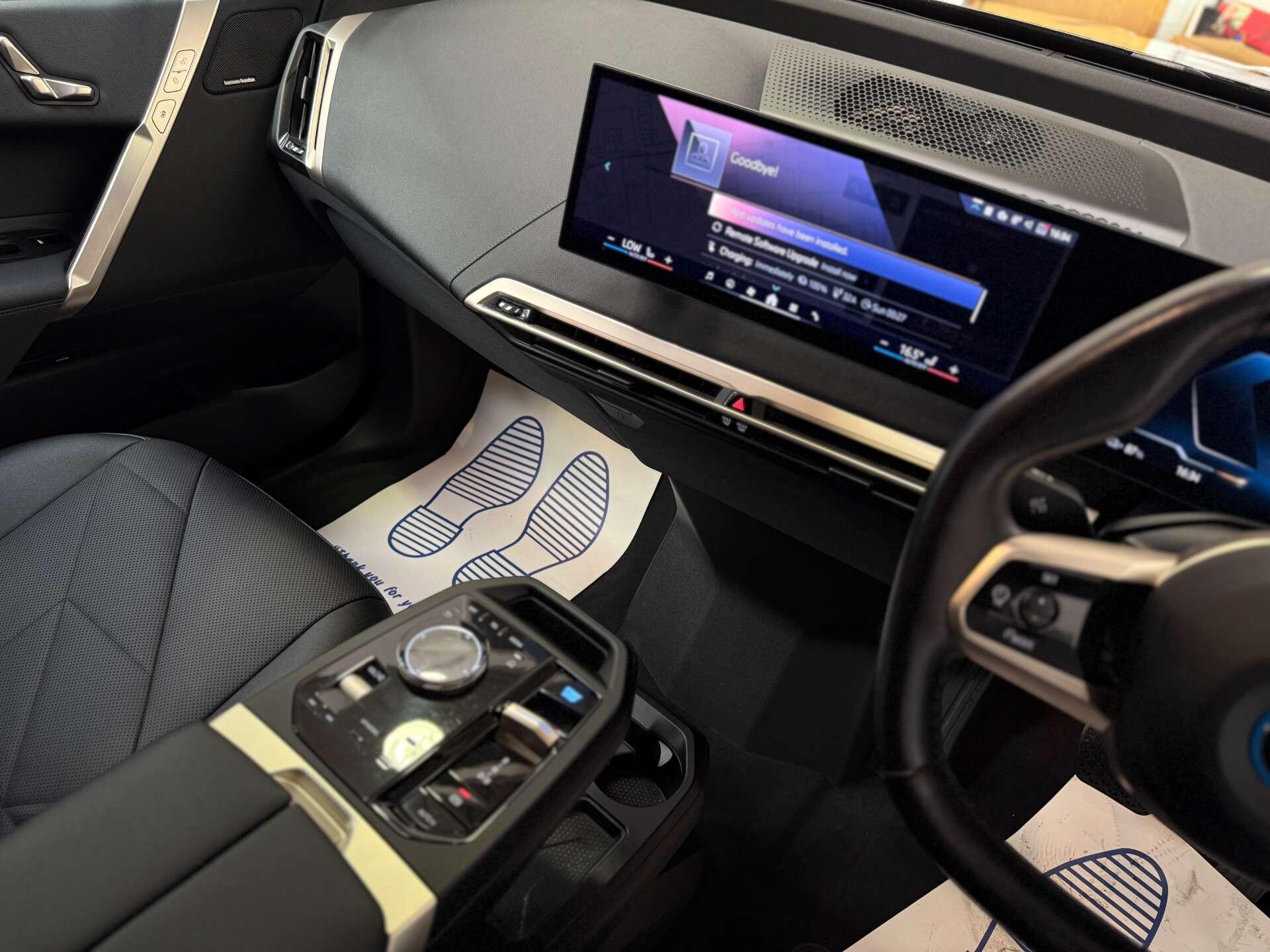 BMW Ix view 19