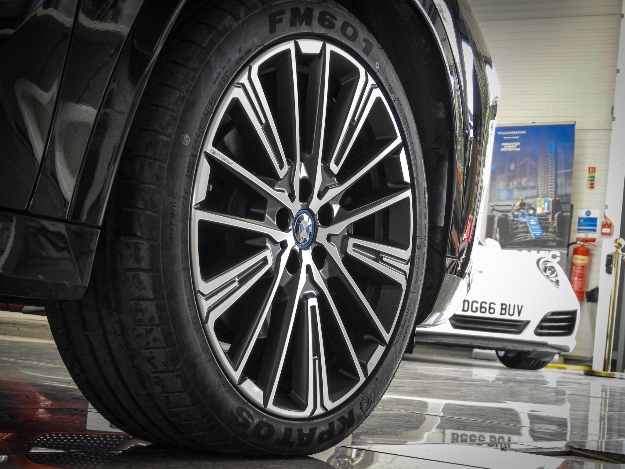 BMW Ix1 view 24