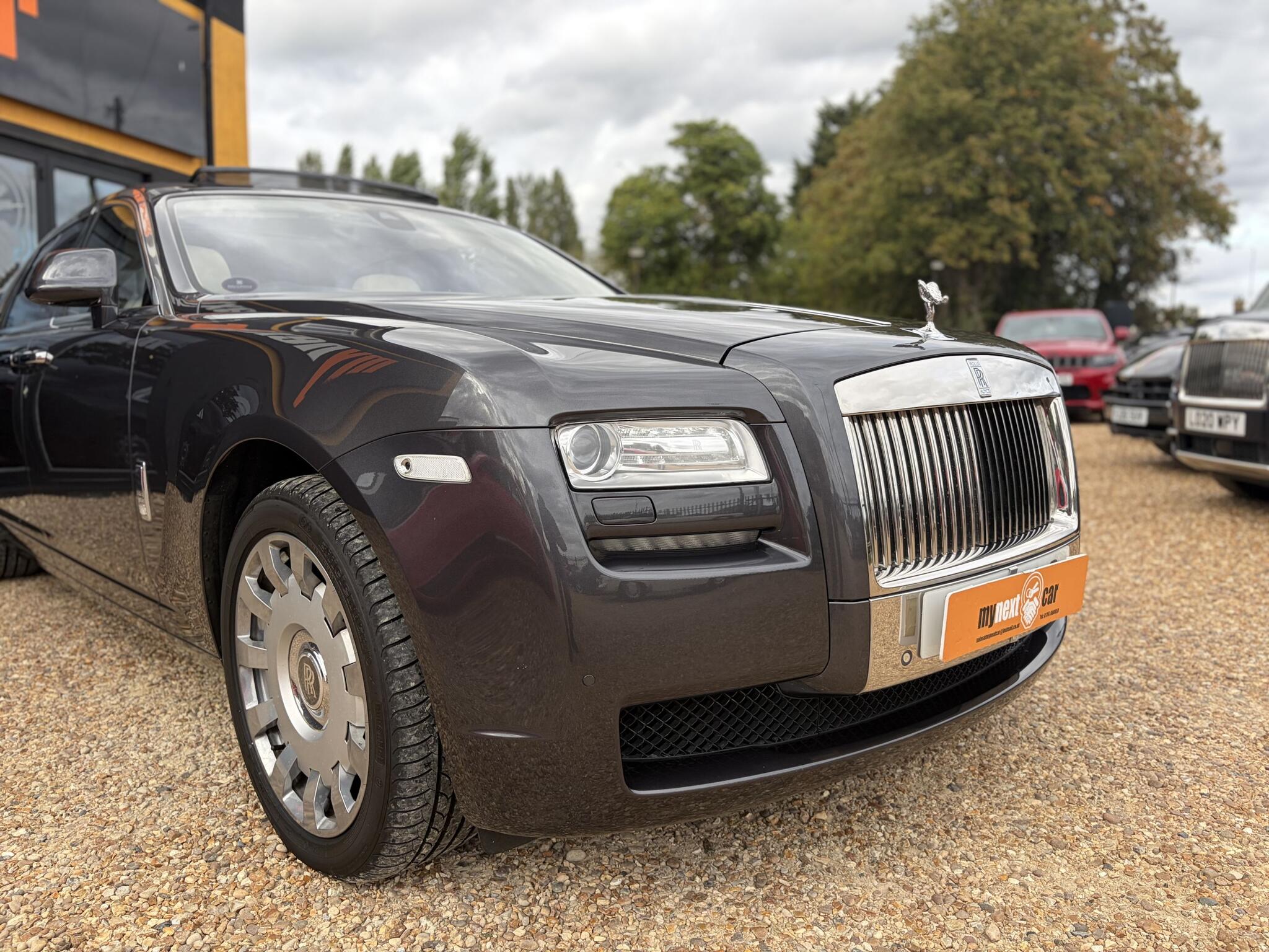 Rolls-Royce Ghost view 2