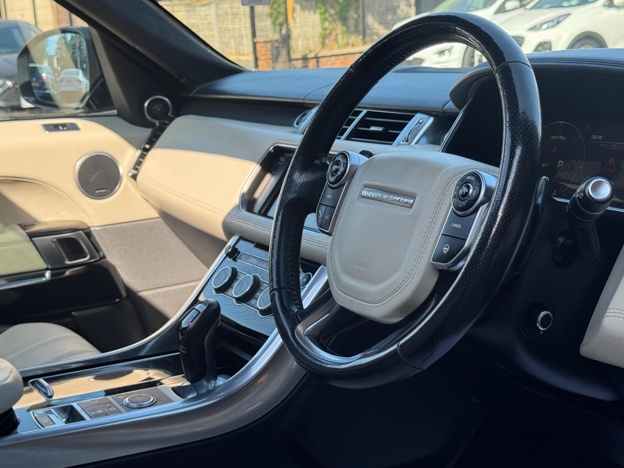 Land Rover Range Rover Sport view 26