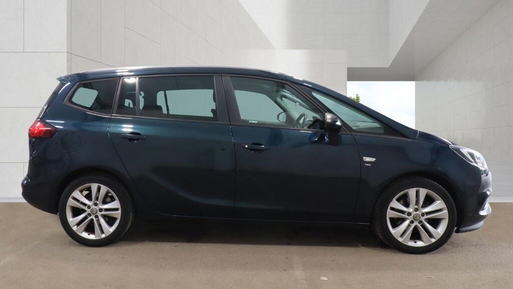 Vauxhall Zafira Tourer view 5