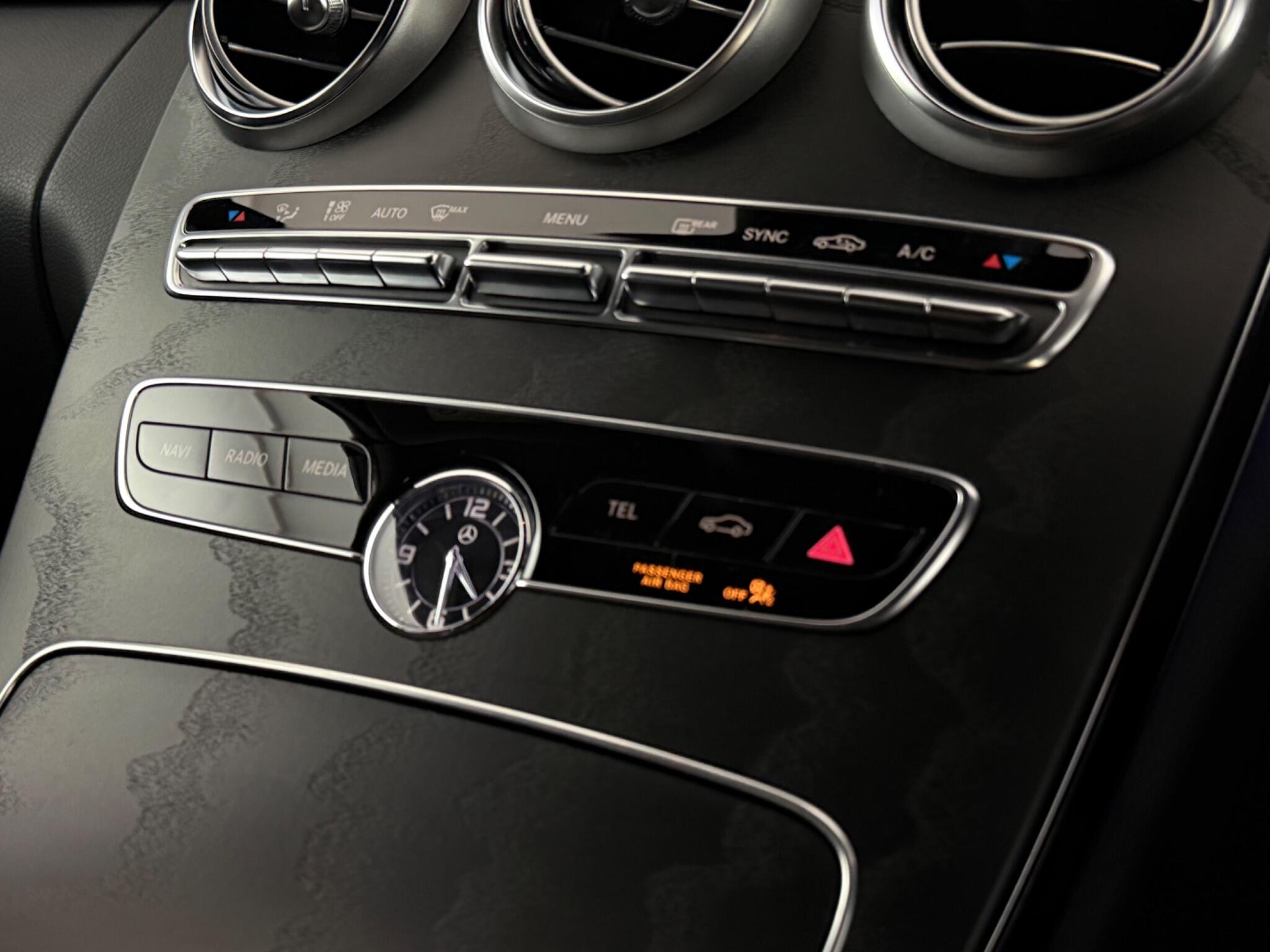 Mercedes-Benz C-Class view 30