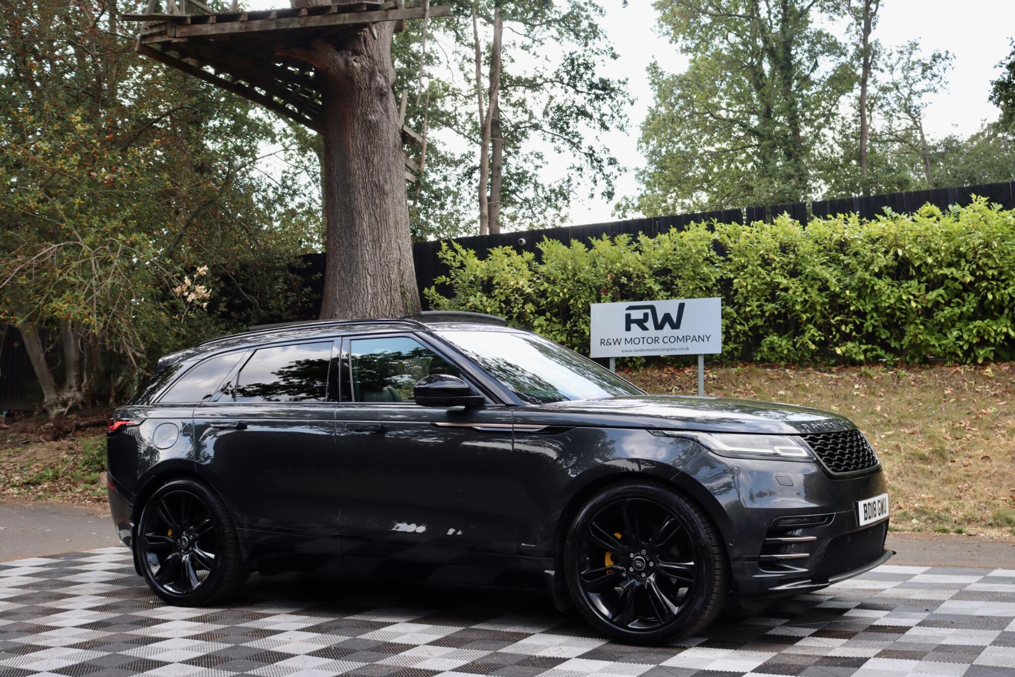 Land Rover Range Rover Velar view 33