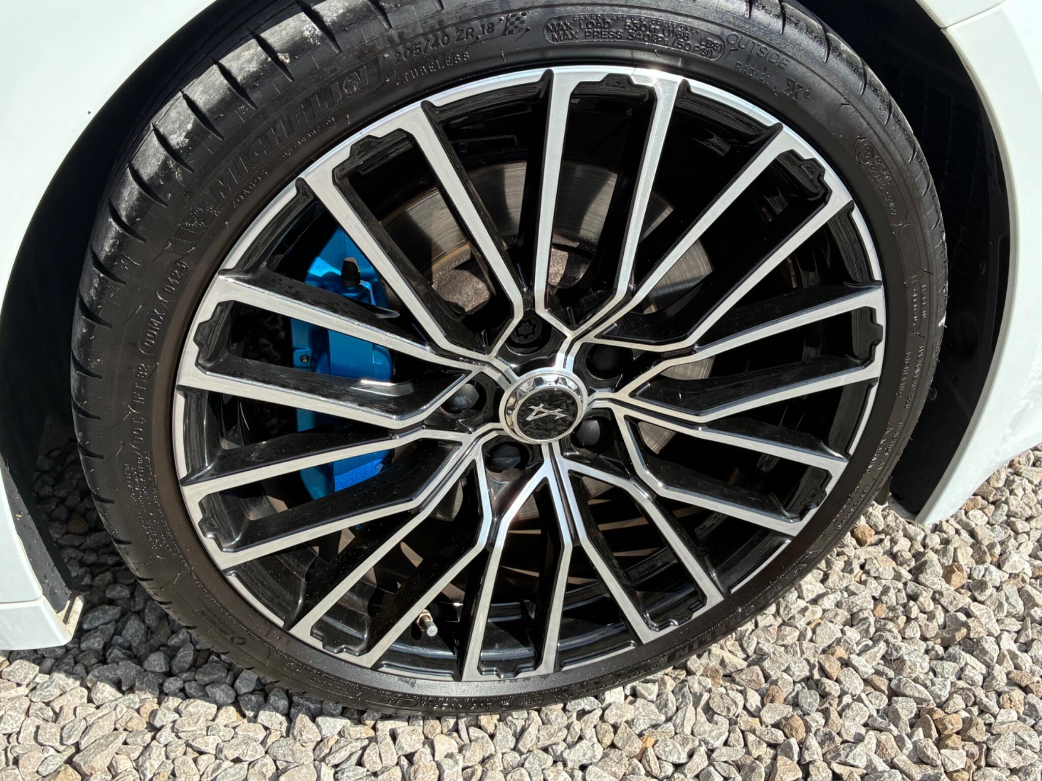 Alpine A110 view 15