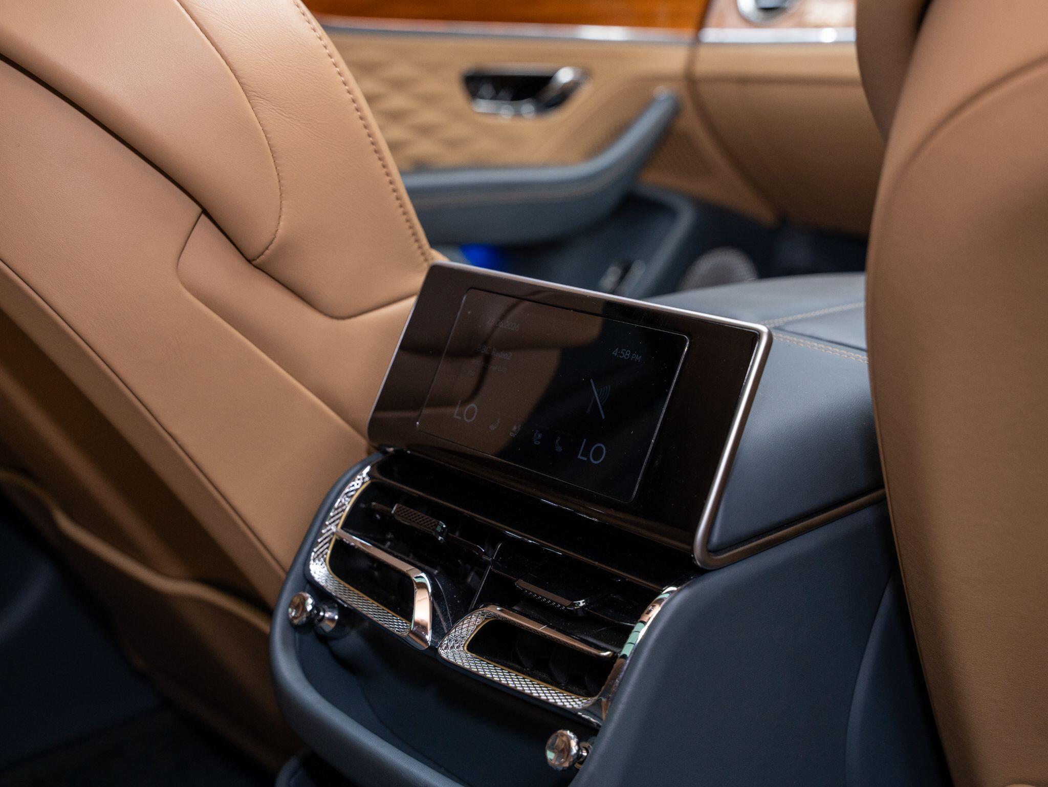 Bentley Flying Spur view 44