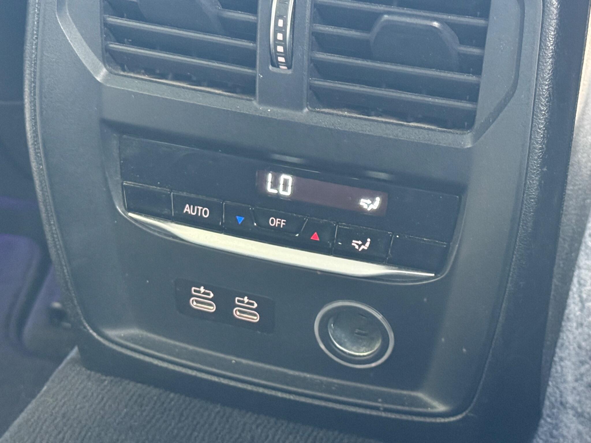 BMW 3 Series view 40