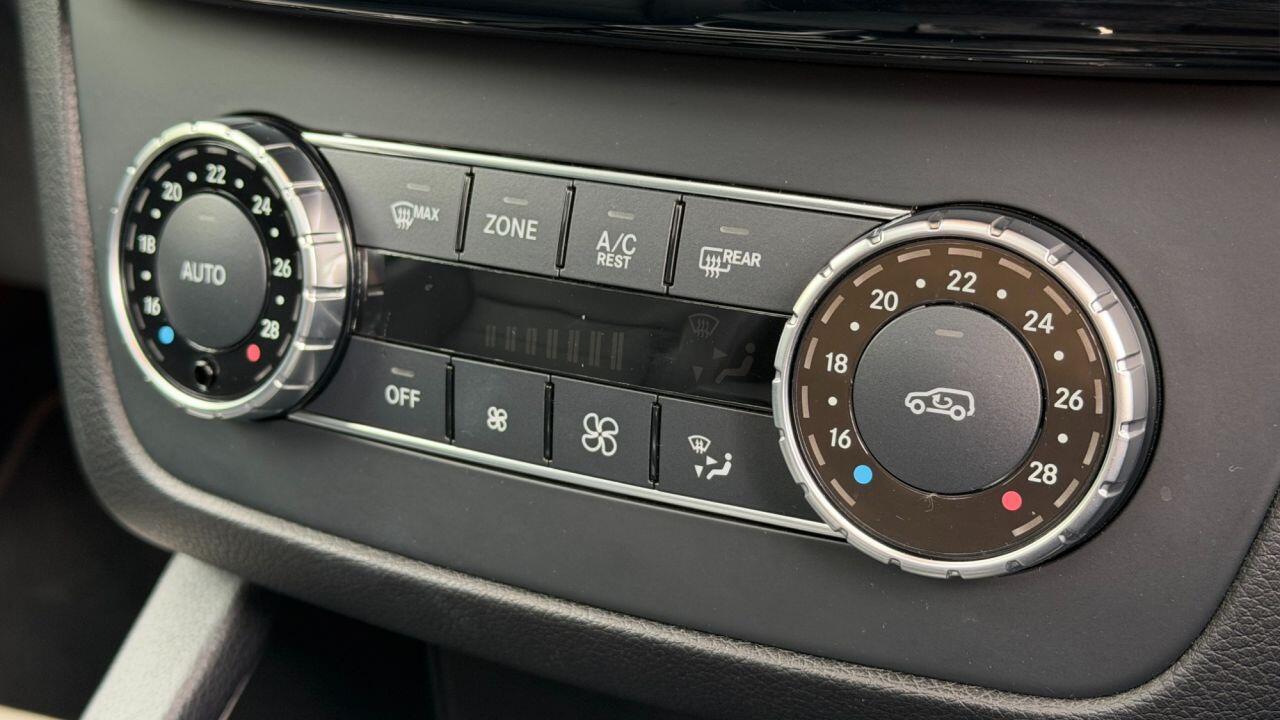 Mercedes-Benz Gle view 28