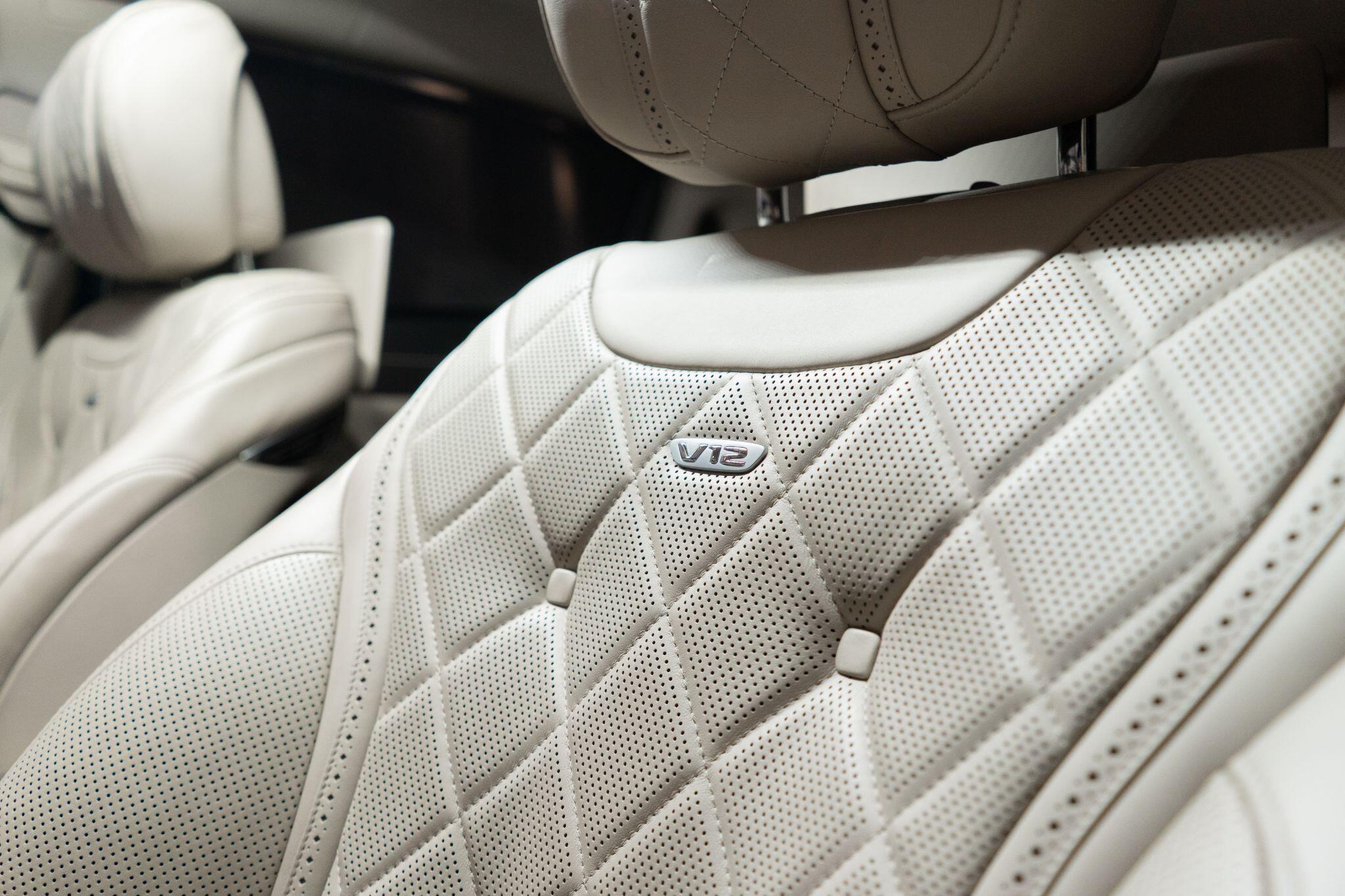 Mercedes-Benz S-Class view 16
