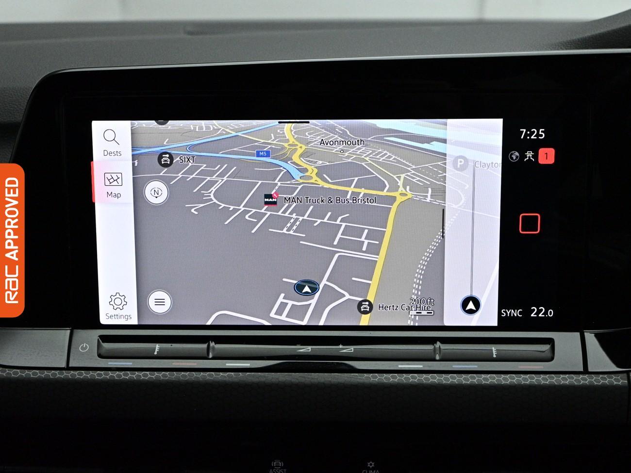 Volkswagen Golf view 3