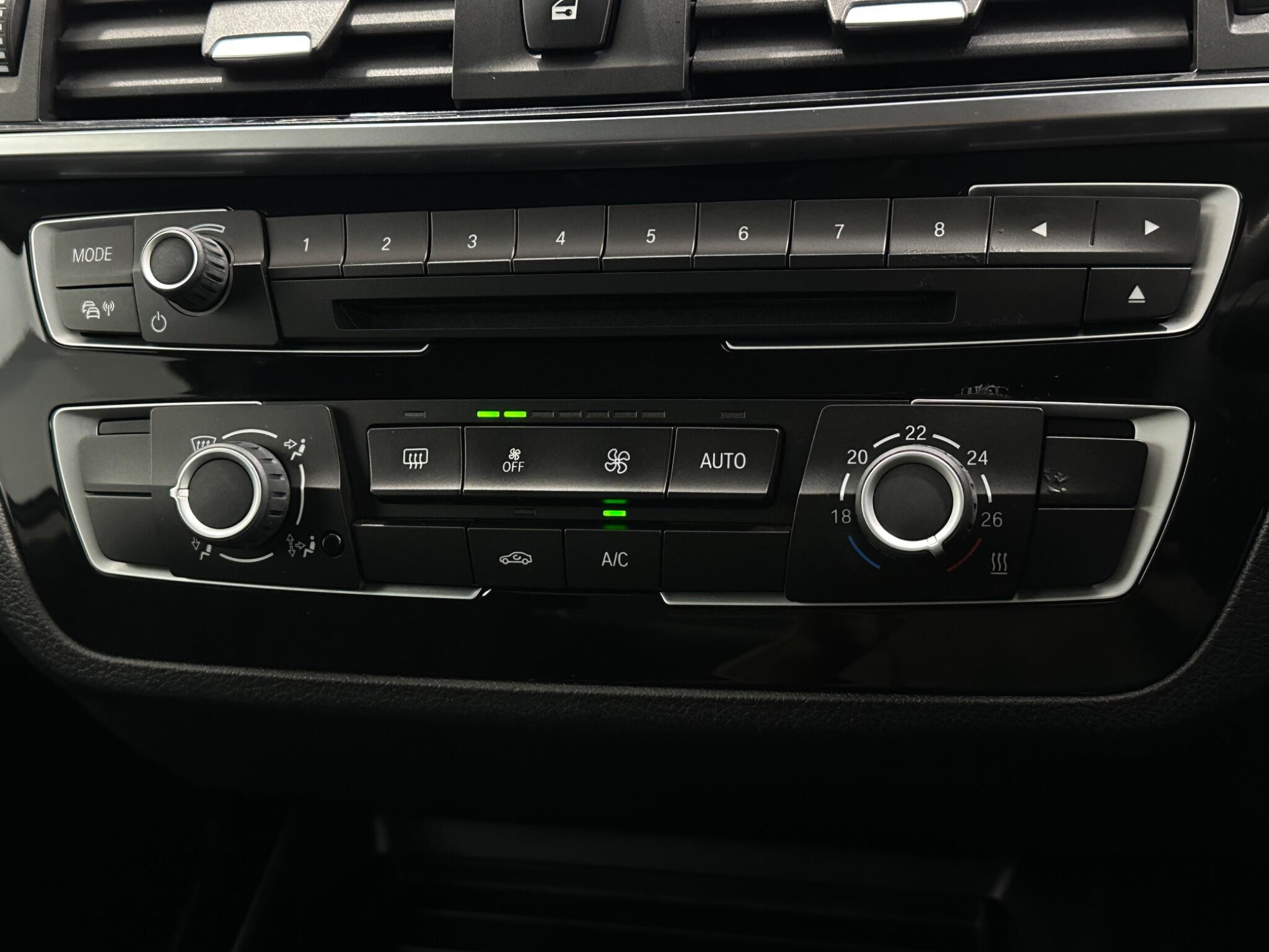 BMW 2 Series view 22