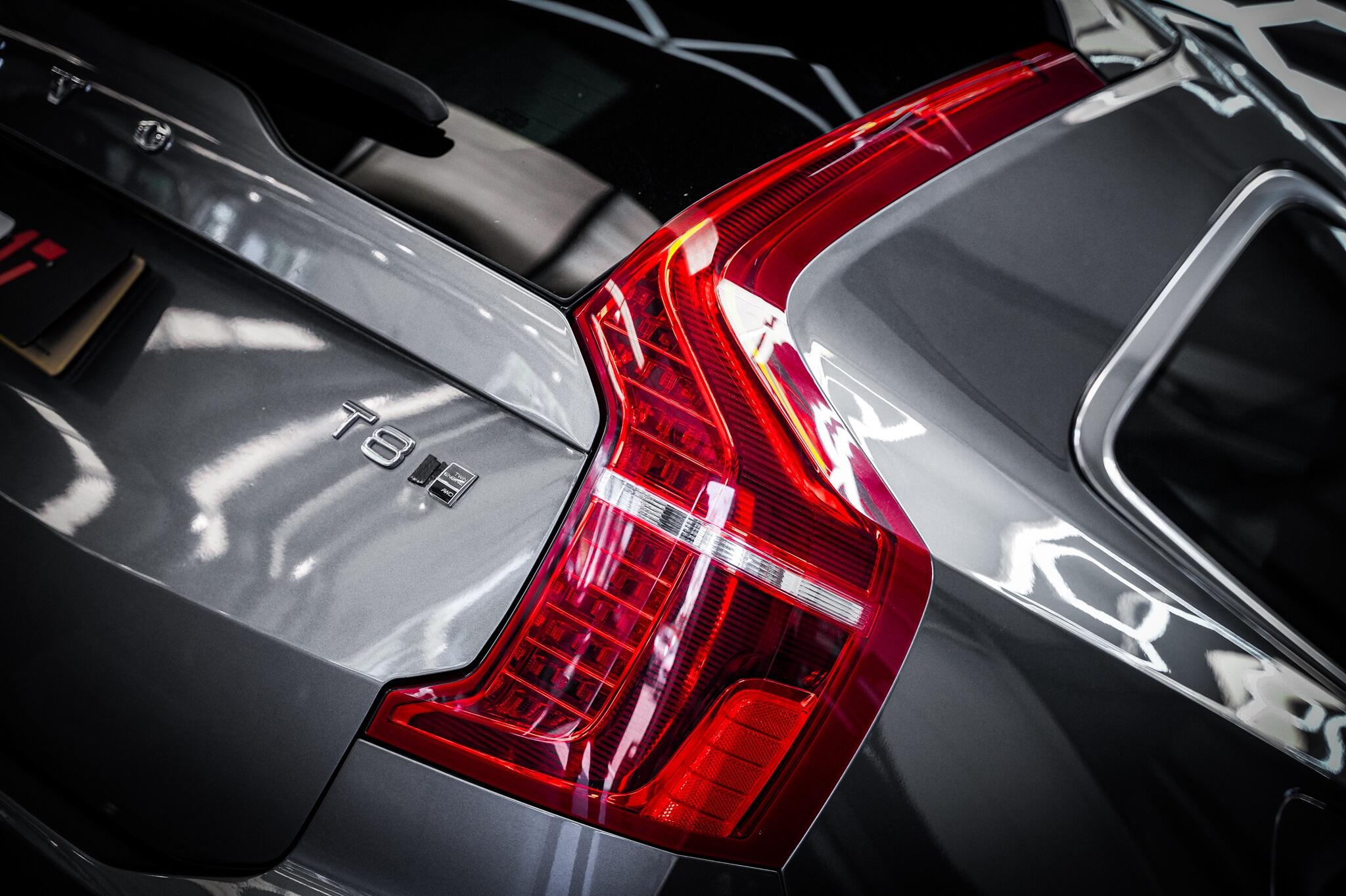 Volvo XC90 view 40