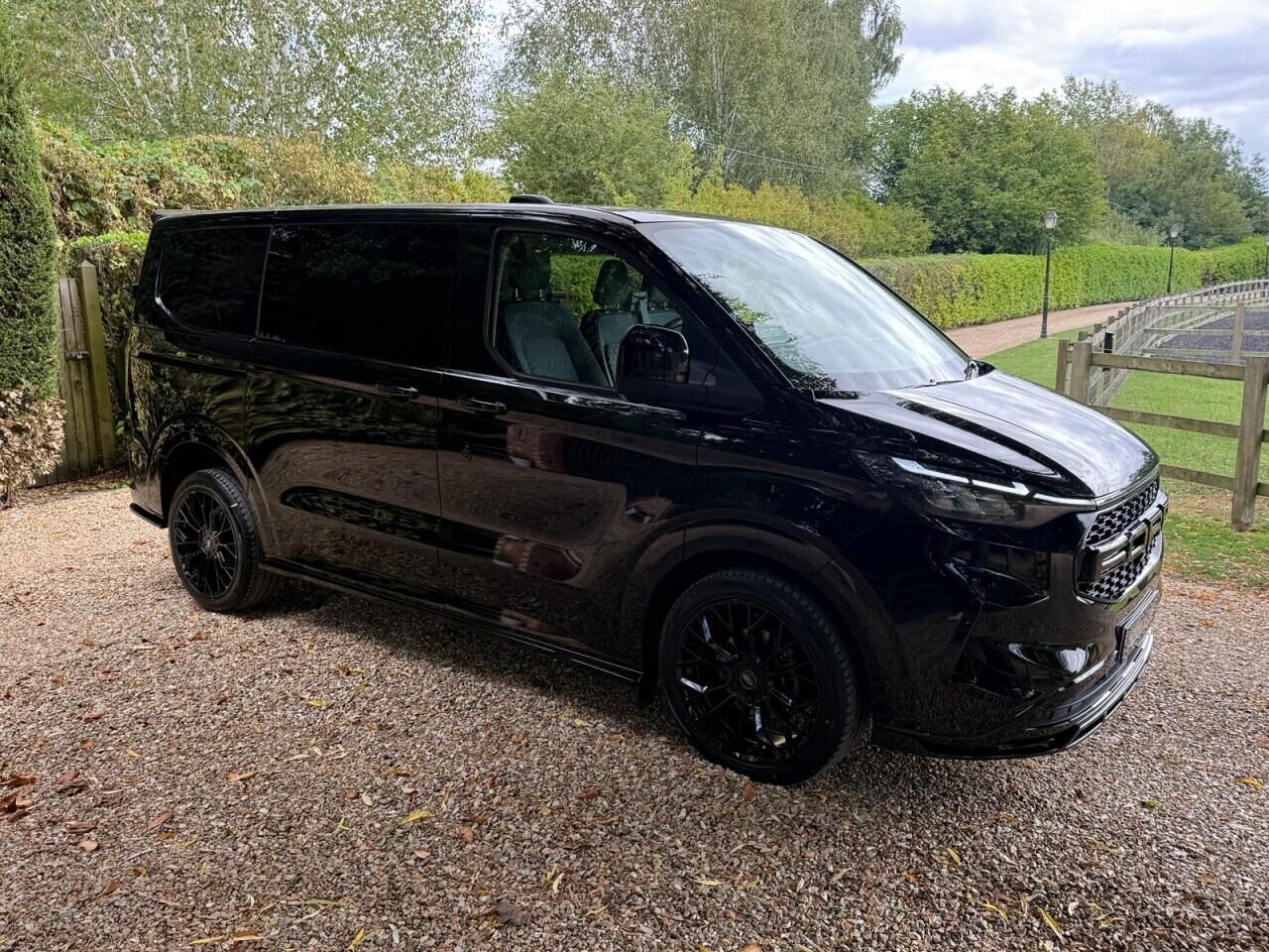 Ford Transit Custom view 30