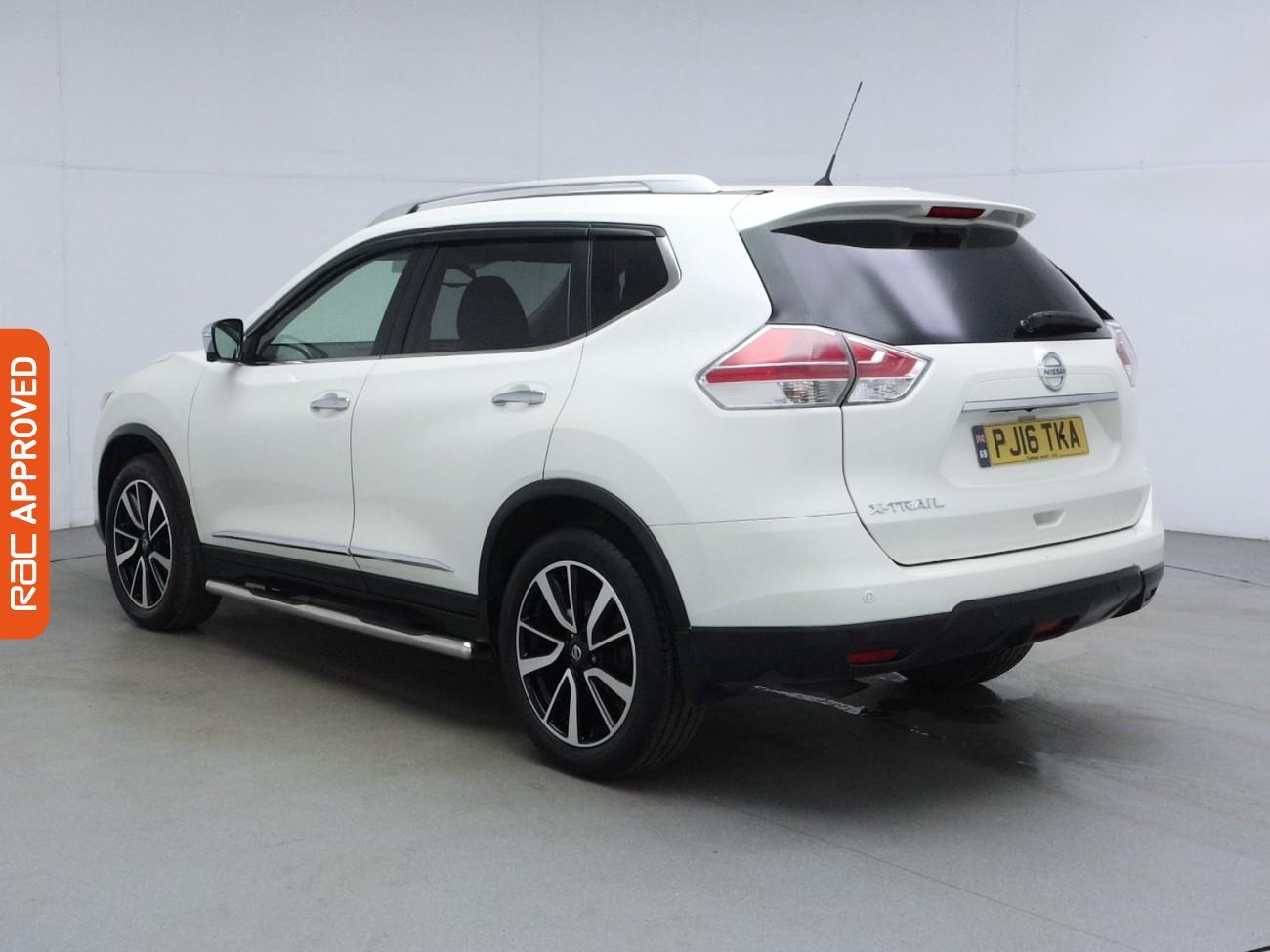 Nissan X-Trail view 4