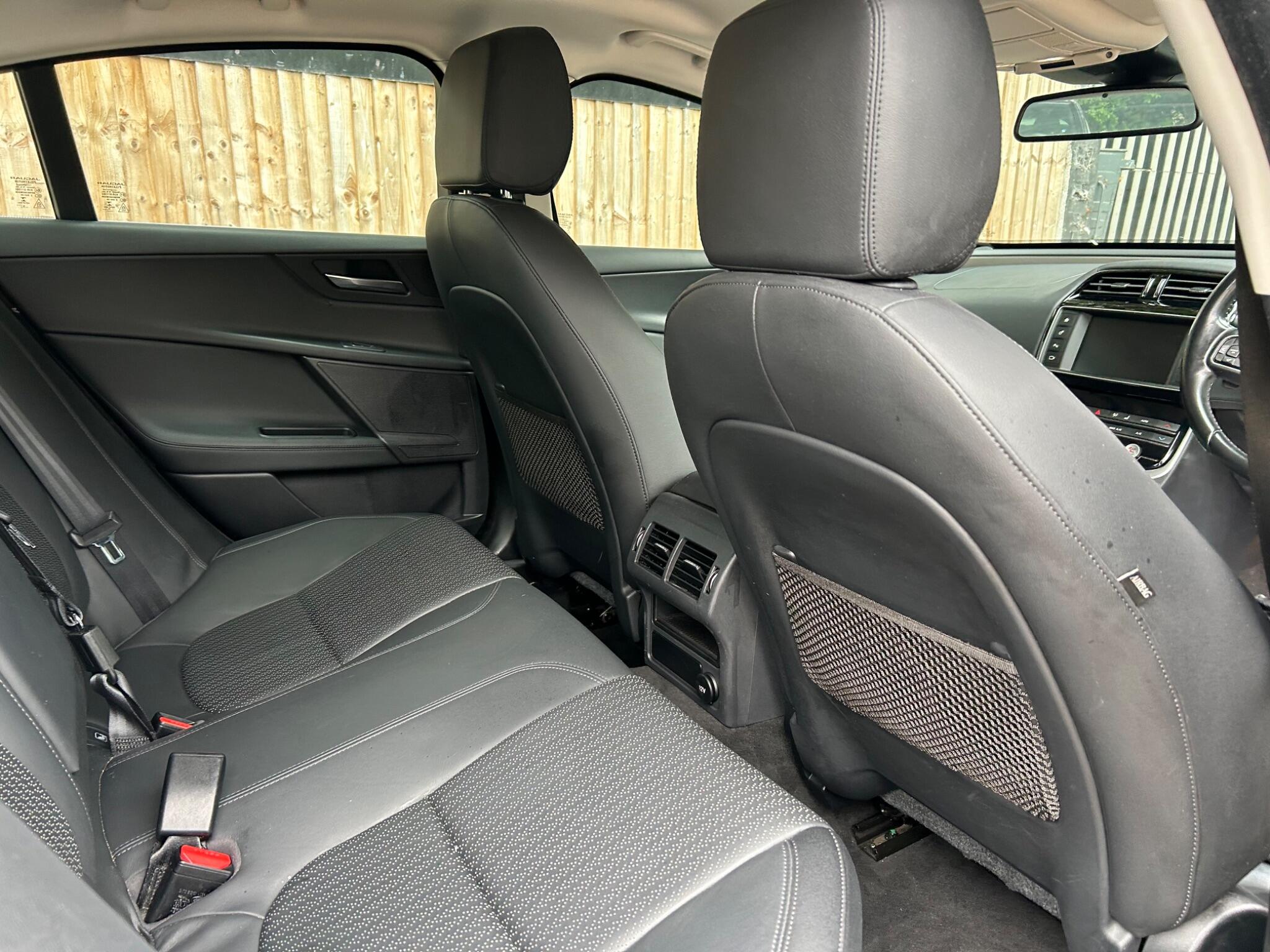 Jaguar Xe view 35