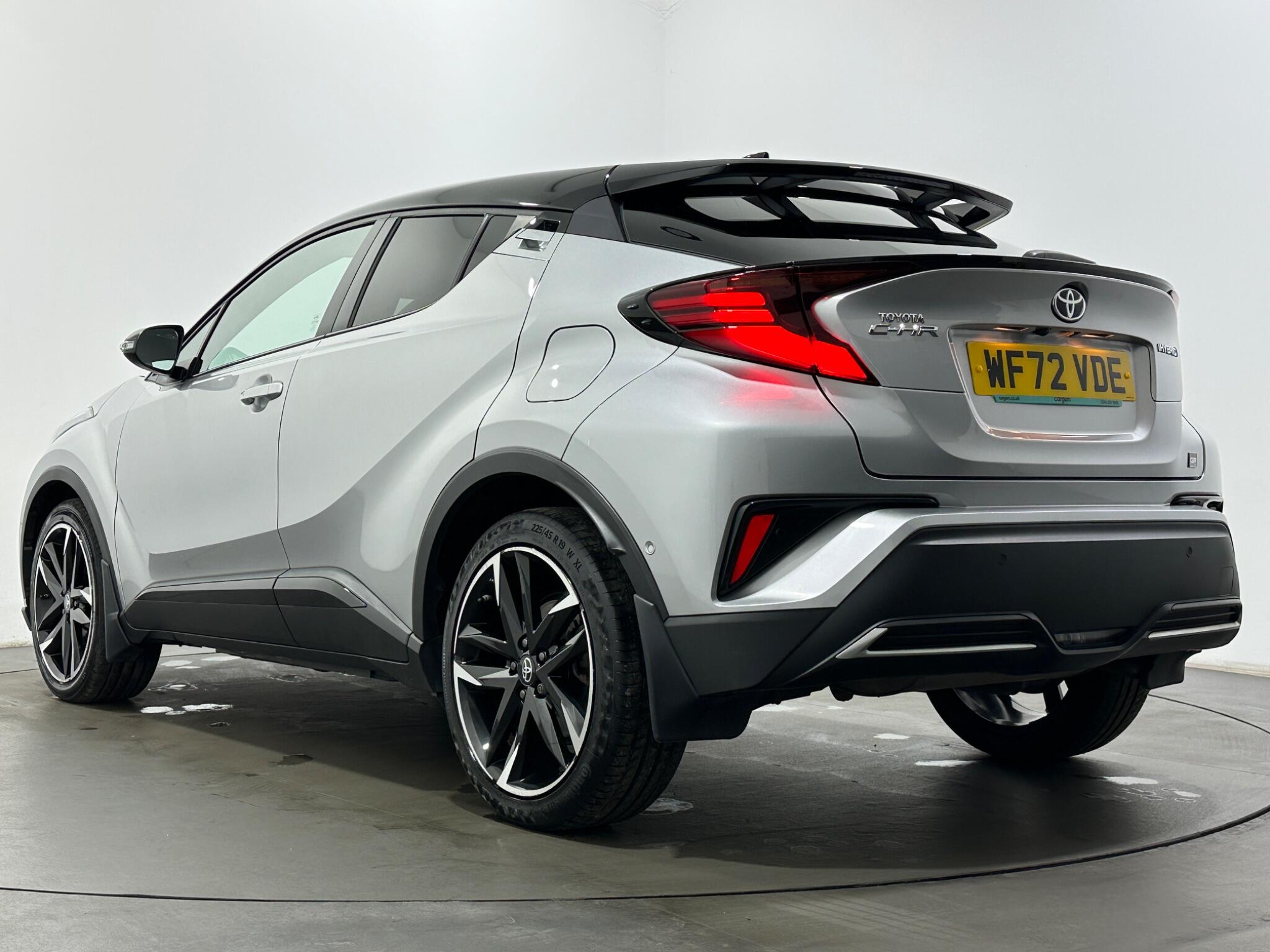Toyota C-HR view 47