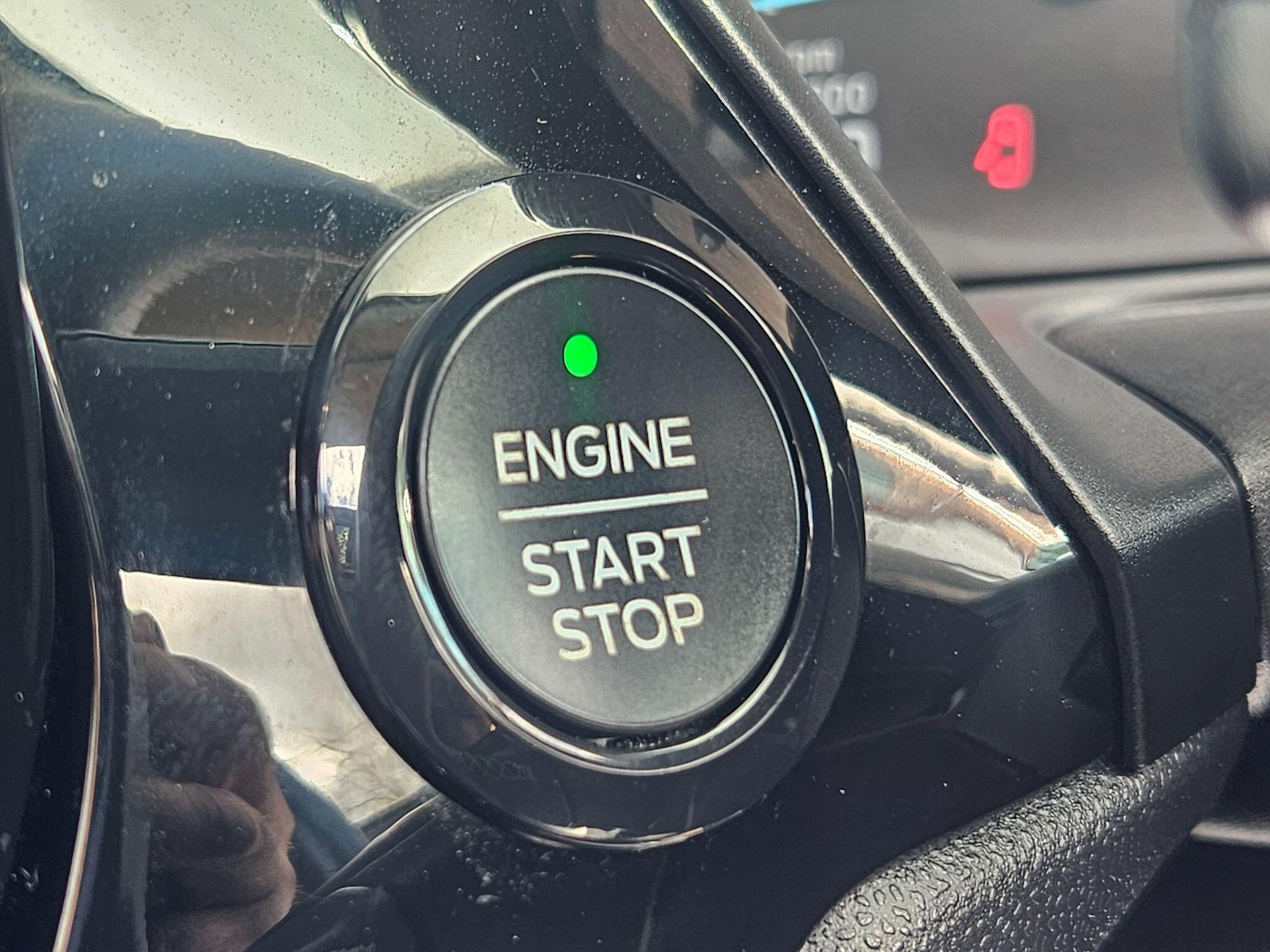 2017 Ford Fiesta image 27