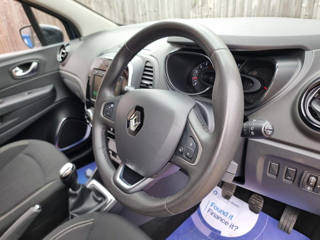 Renault Captur view 28