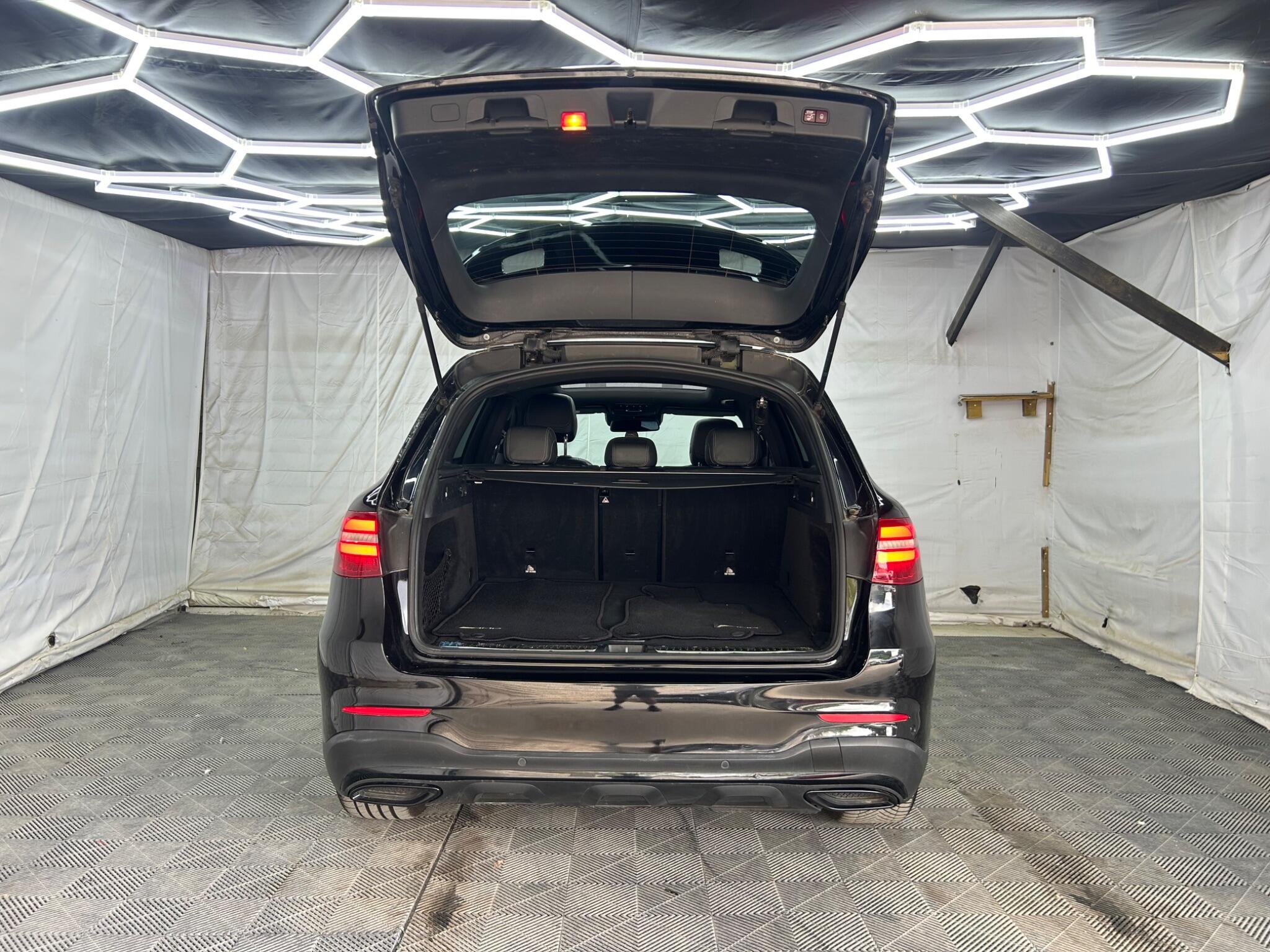 Mercedes-Benz GLC view 57