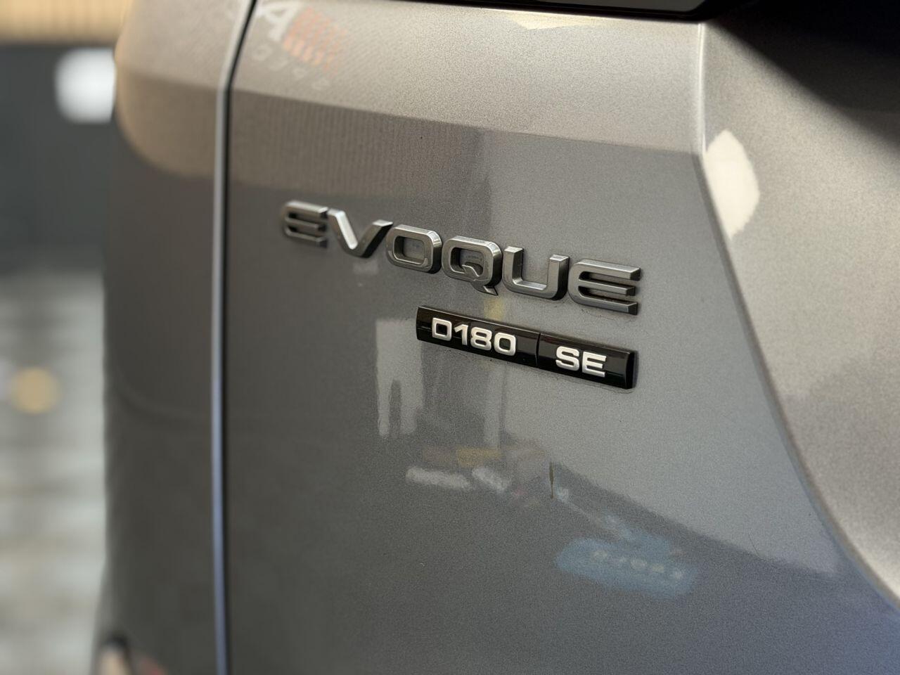 Land Rover Range Rover Evoque view 23