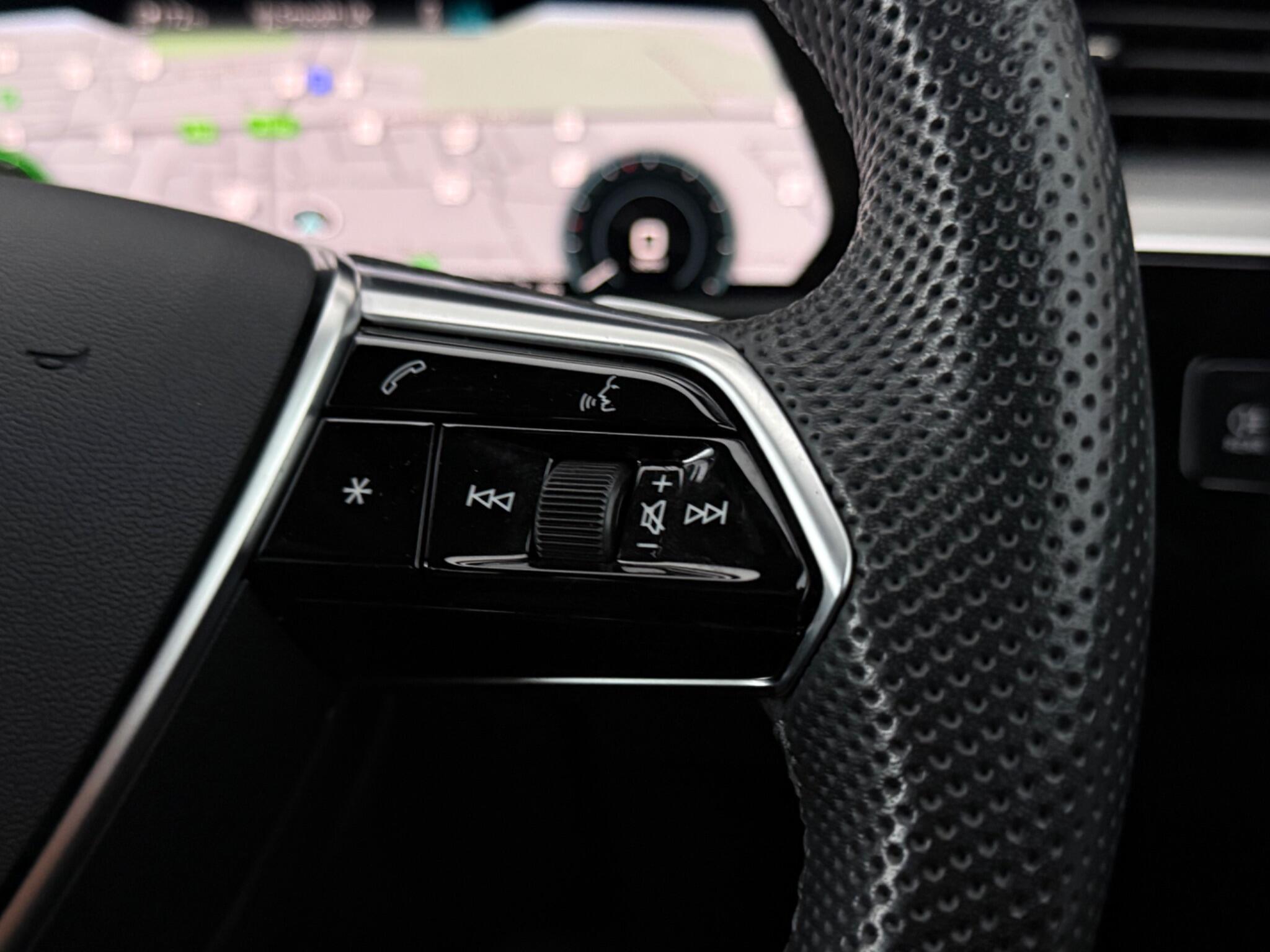 Audi E-Tron view 16
