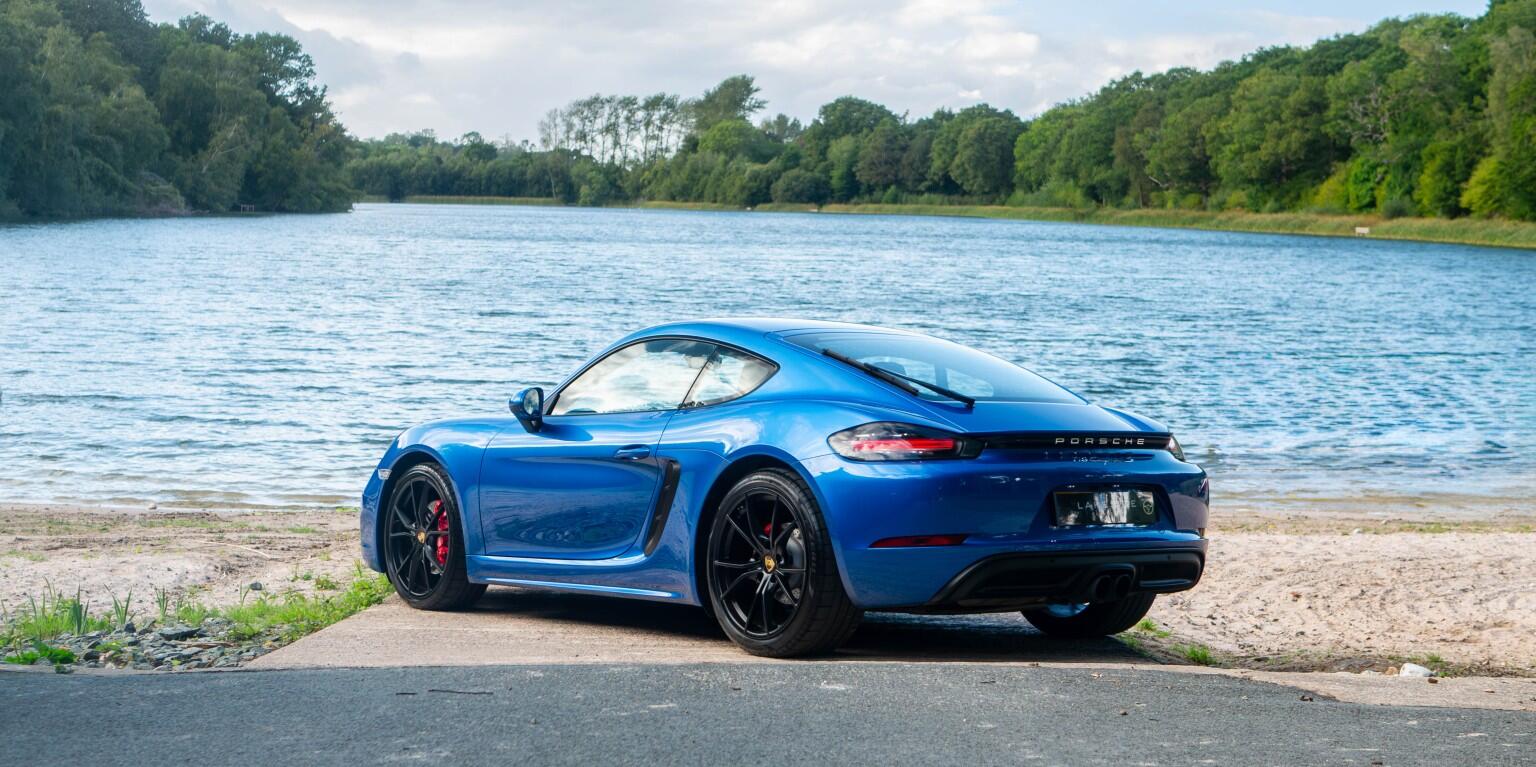 Porsche Cayman view 4