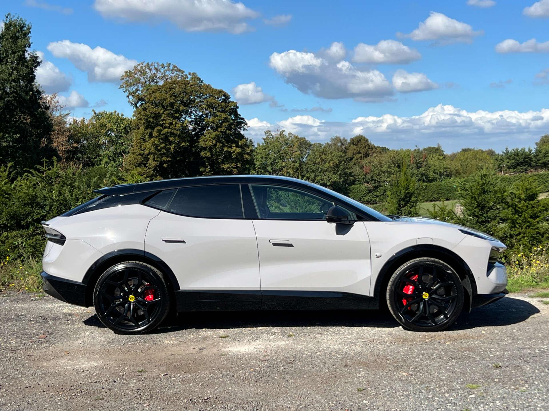 Lotus Eletre view 19