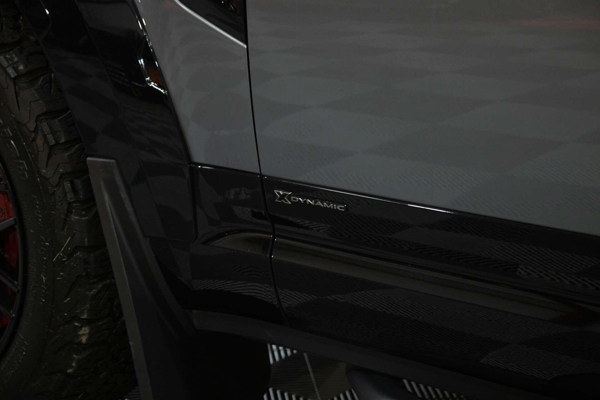 Land Rover Defender view 26