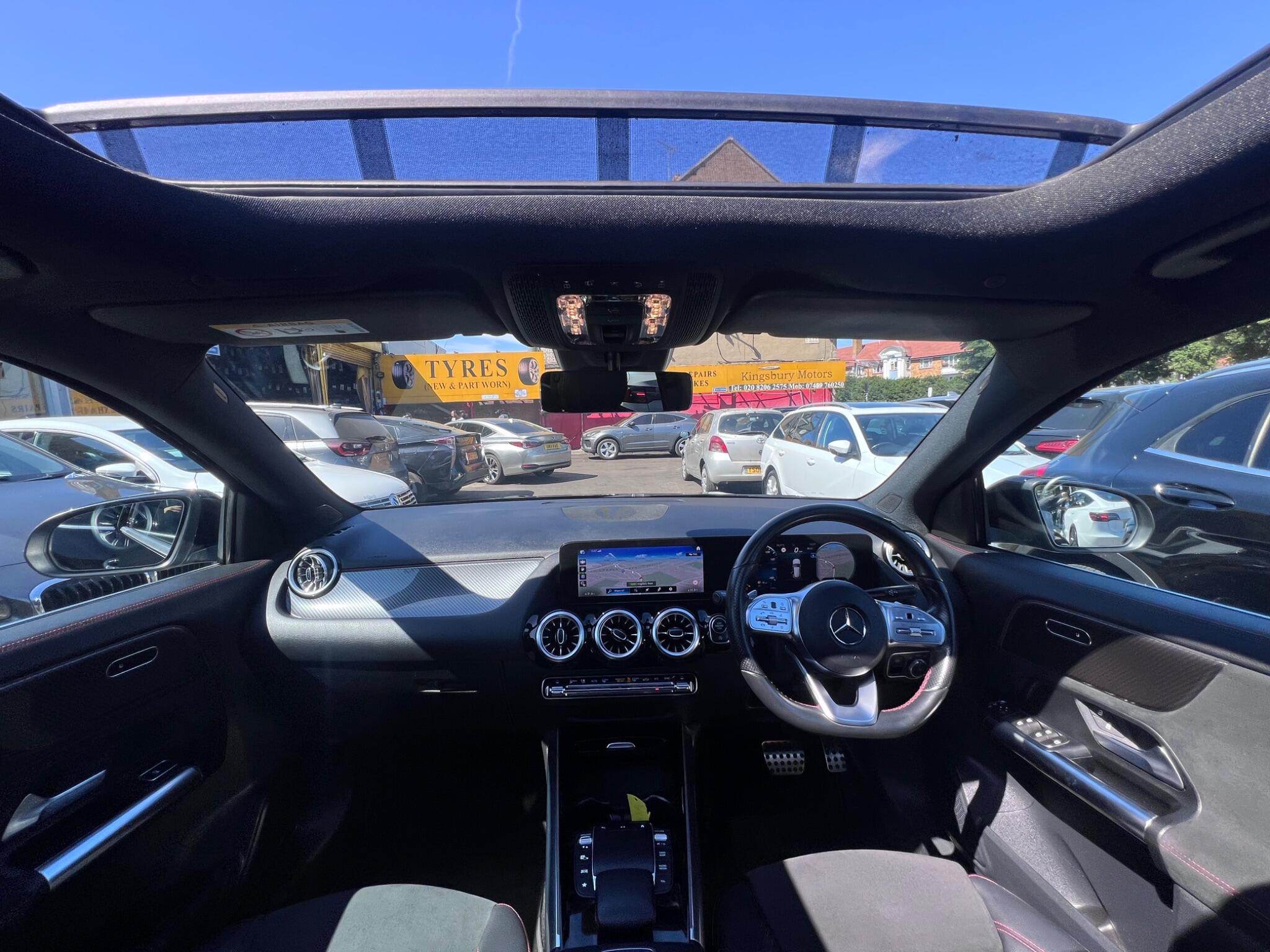 Mercedes-Benz Gla view 2