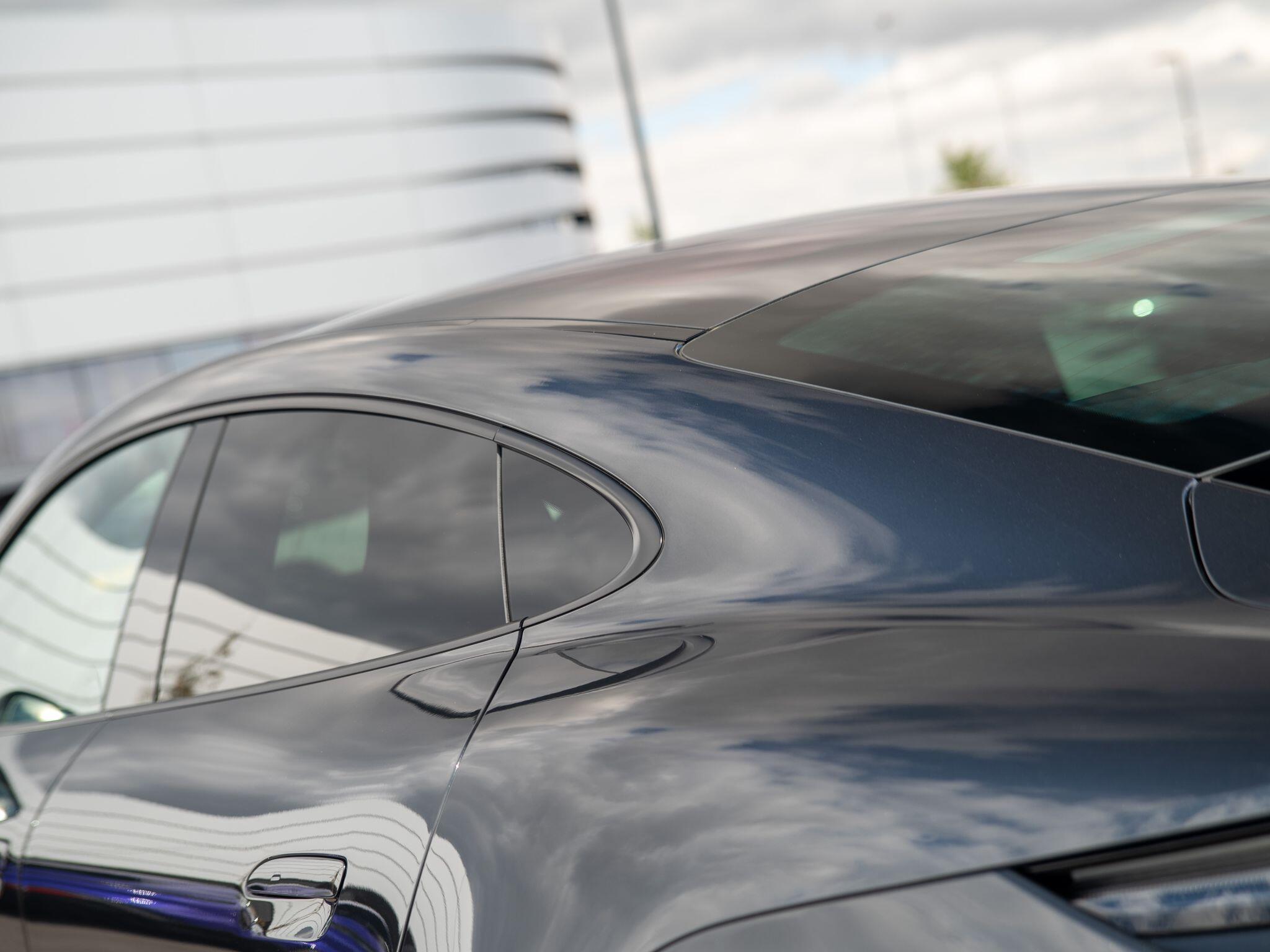 Porsche Taycan view 41