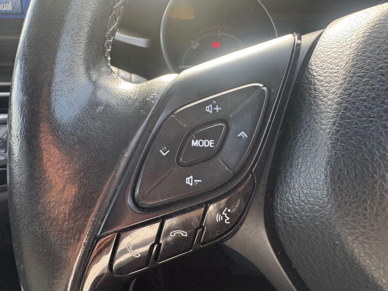 Toyota C-HR view 19