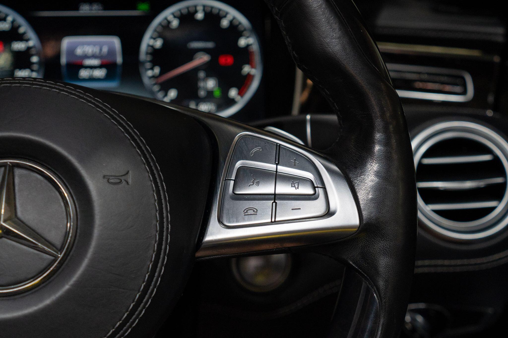 Mercedes-Benz S-Class view 34