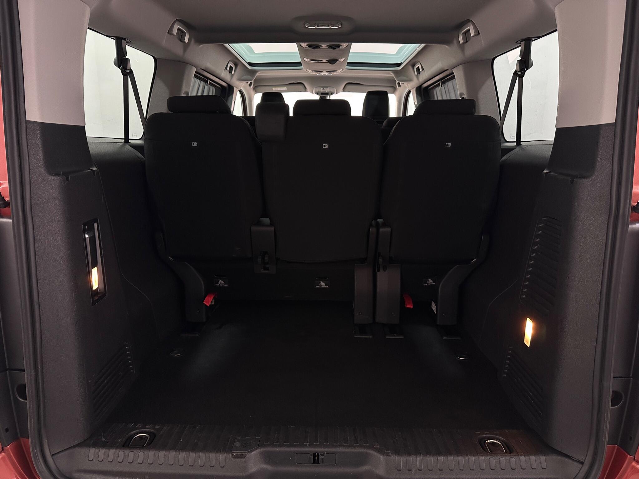 Citroen Spacetourer view 40