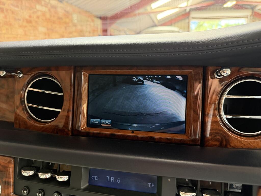 Rolls-Royce Phantom view 22