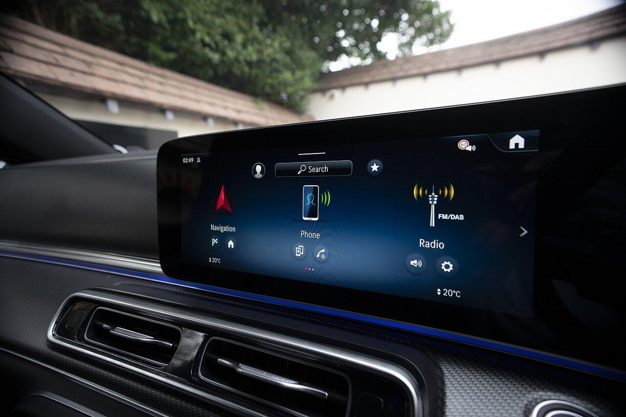 Mercedes-Benz V-Class view 24