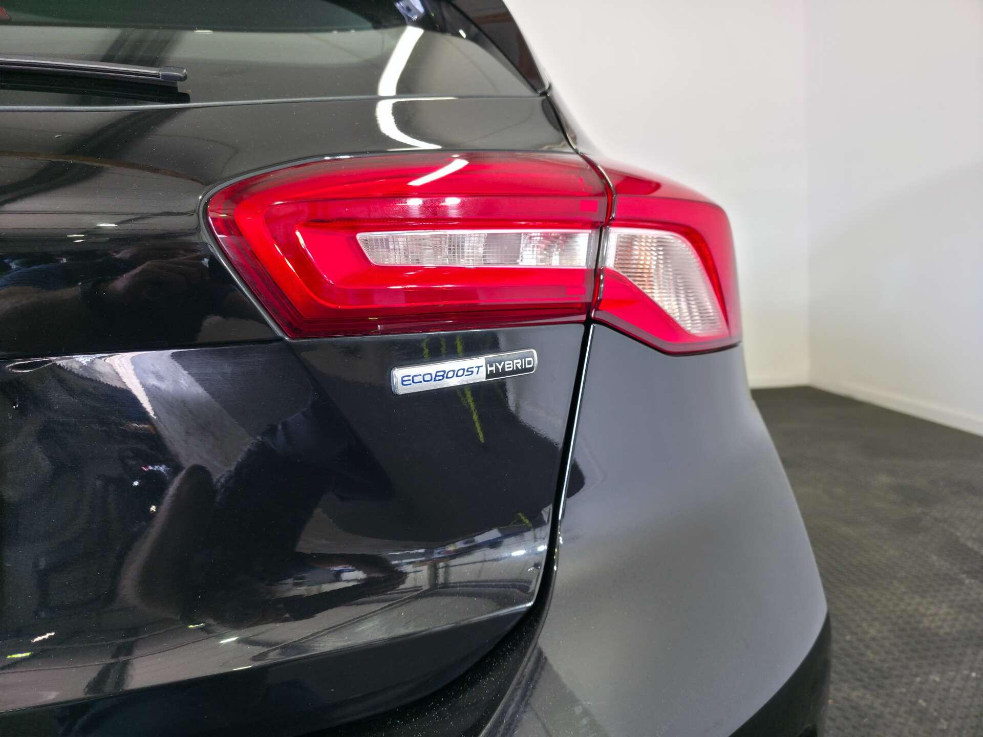 Ford Focus view 15