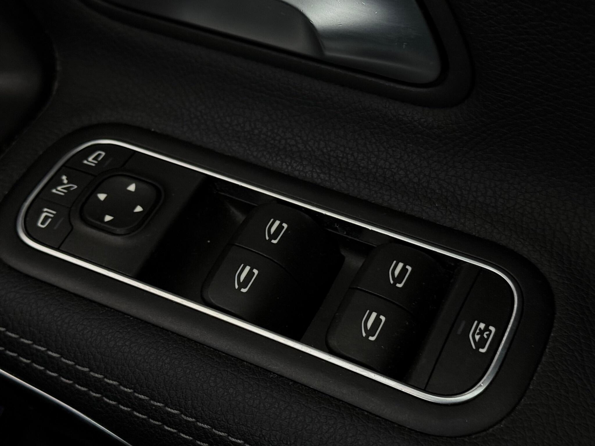 Mercedes-Benz A-Class view 20