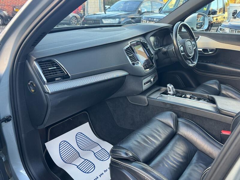 2017 Volvo XC90 image 28