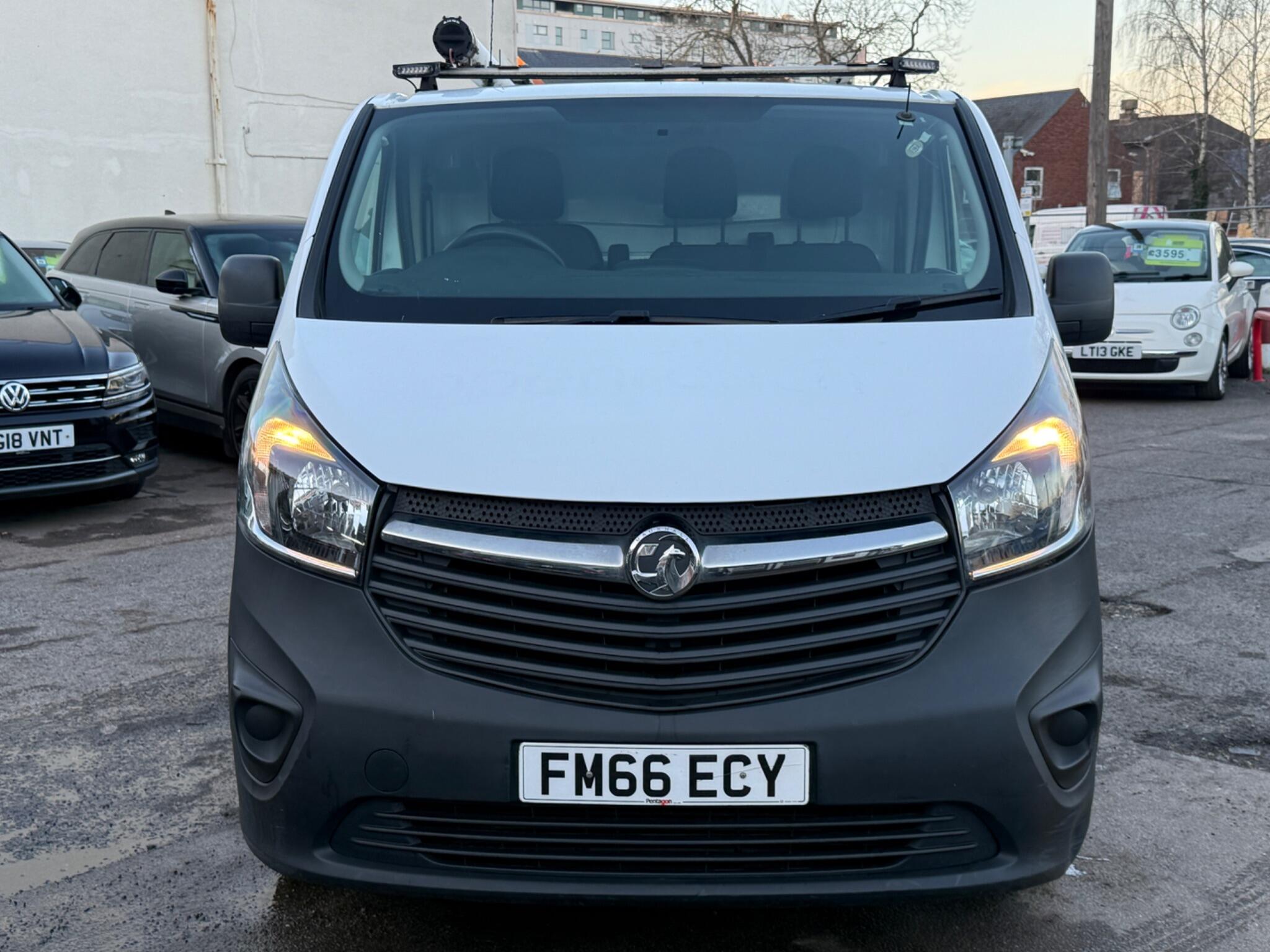 Vauxhall Vivaro - Image 7