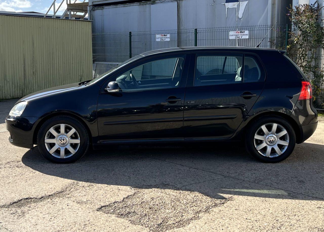 Volkswagen Golf view 8