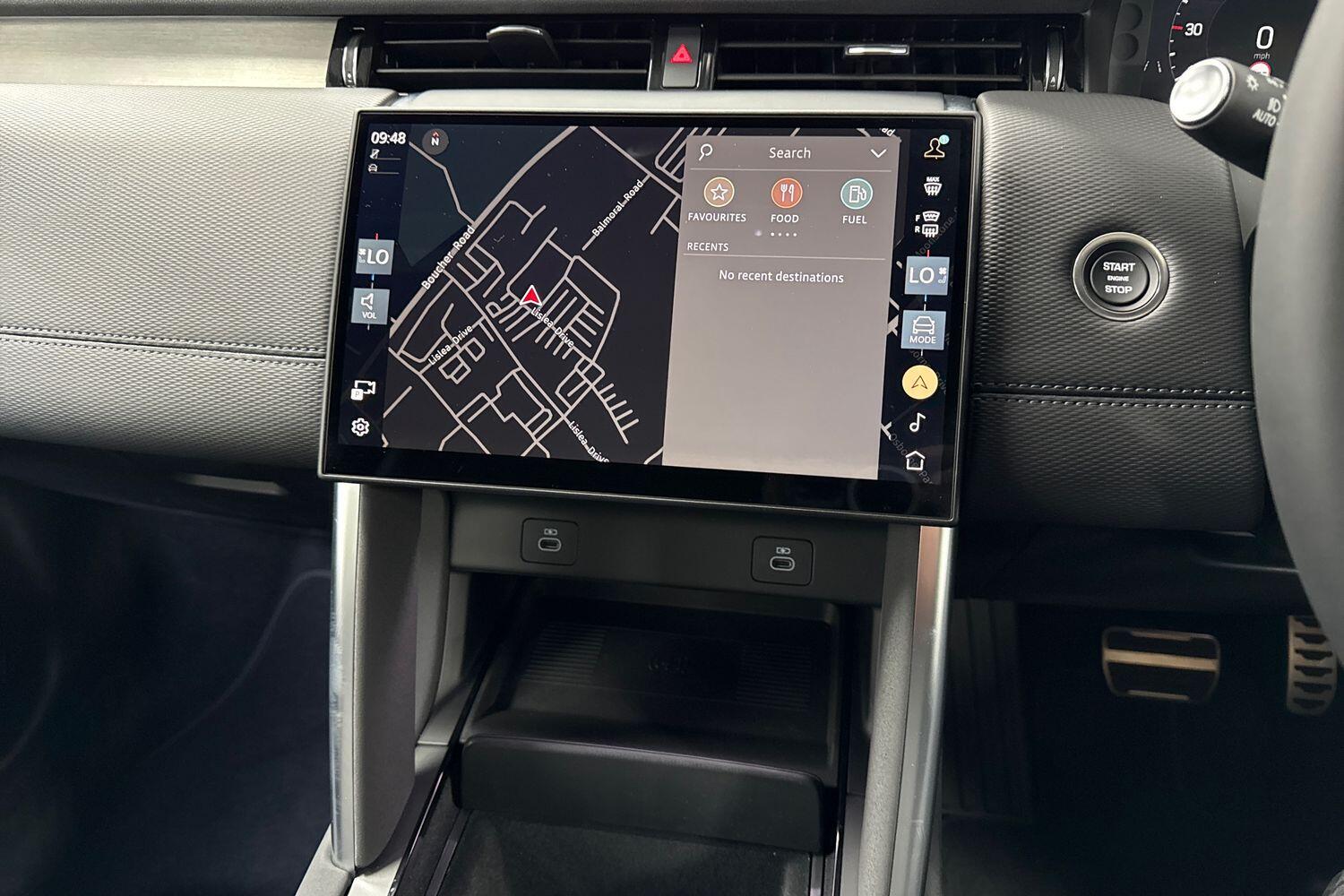 Land Rover Discovery Sport view 13