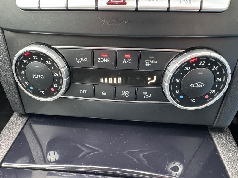 Mercedes-Benz C Class view 27