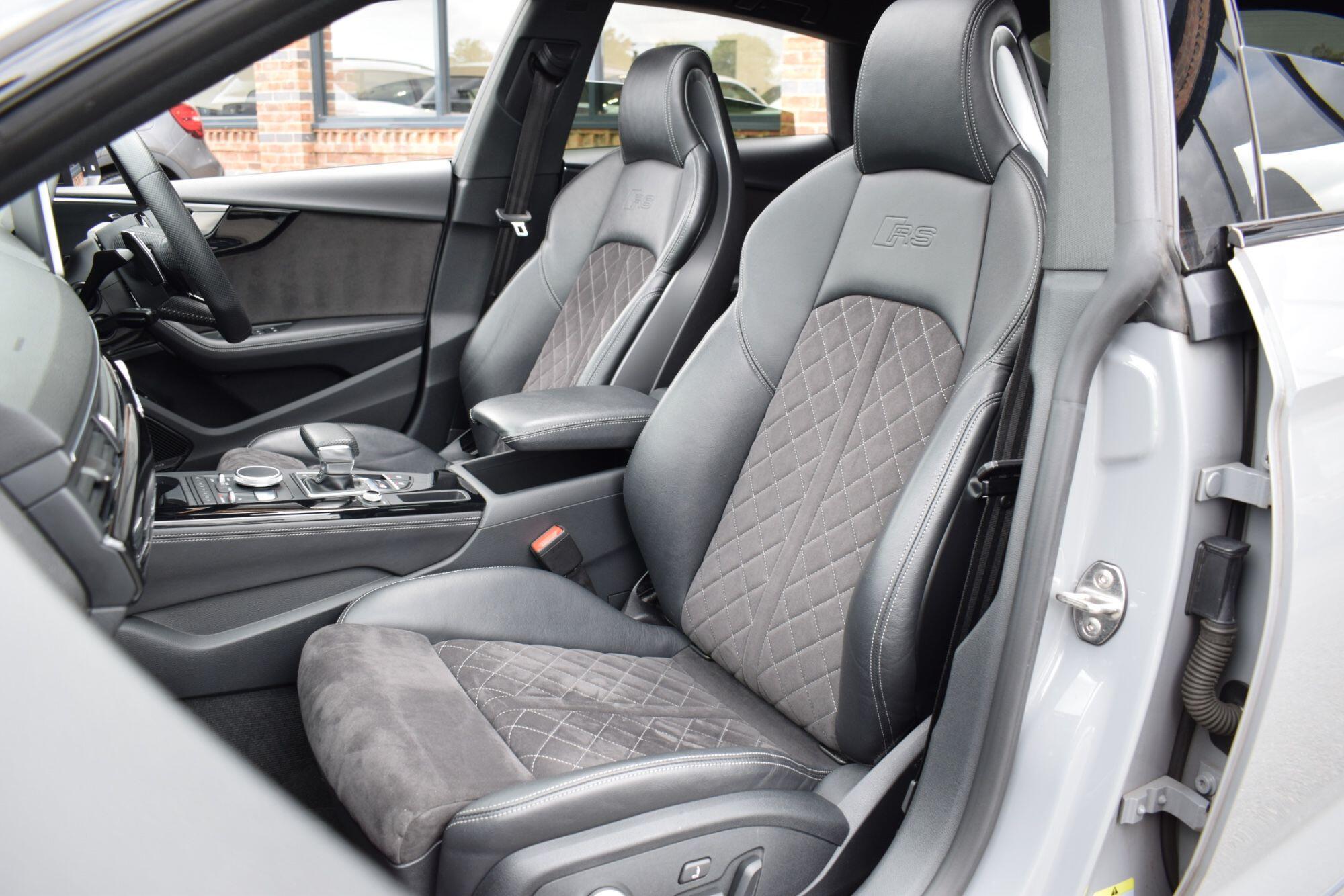 Audi RS5 view 32
