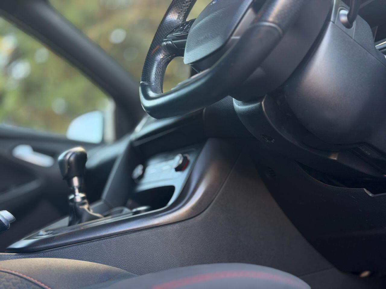 Ford Focus view 92