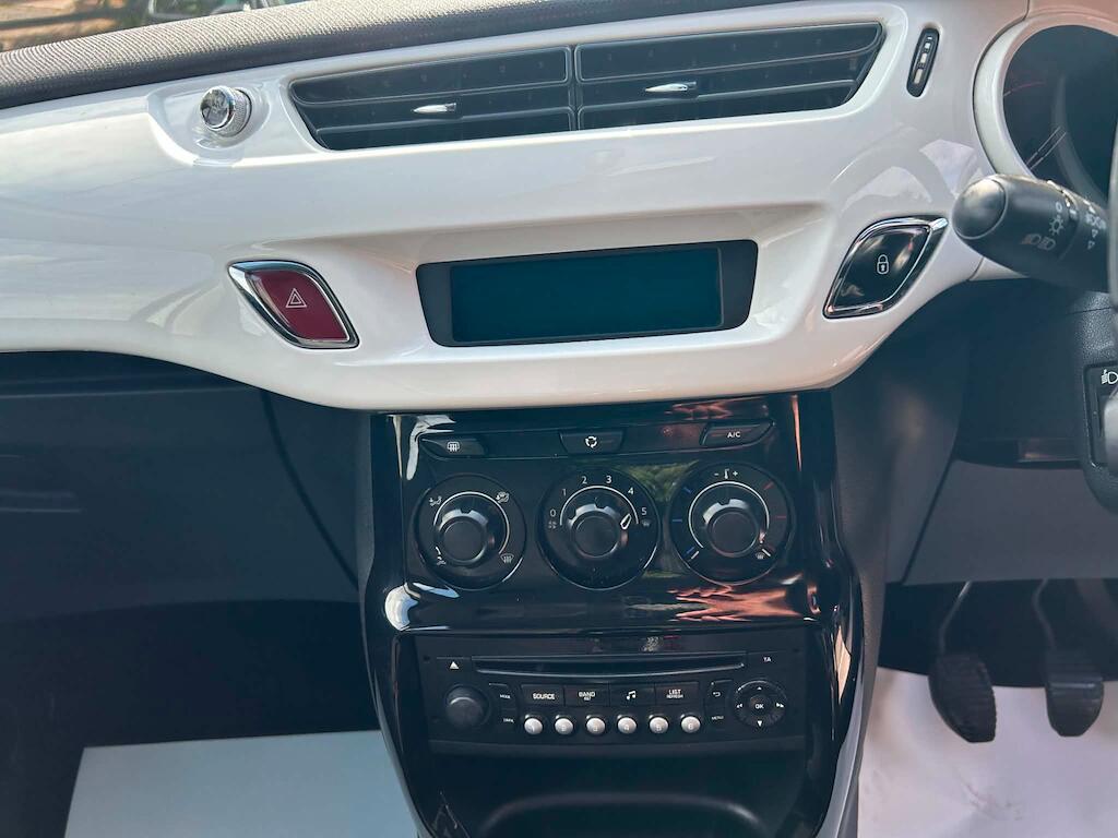 Citroen C3 view 11