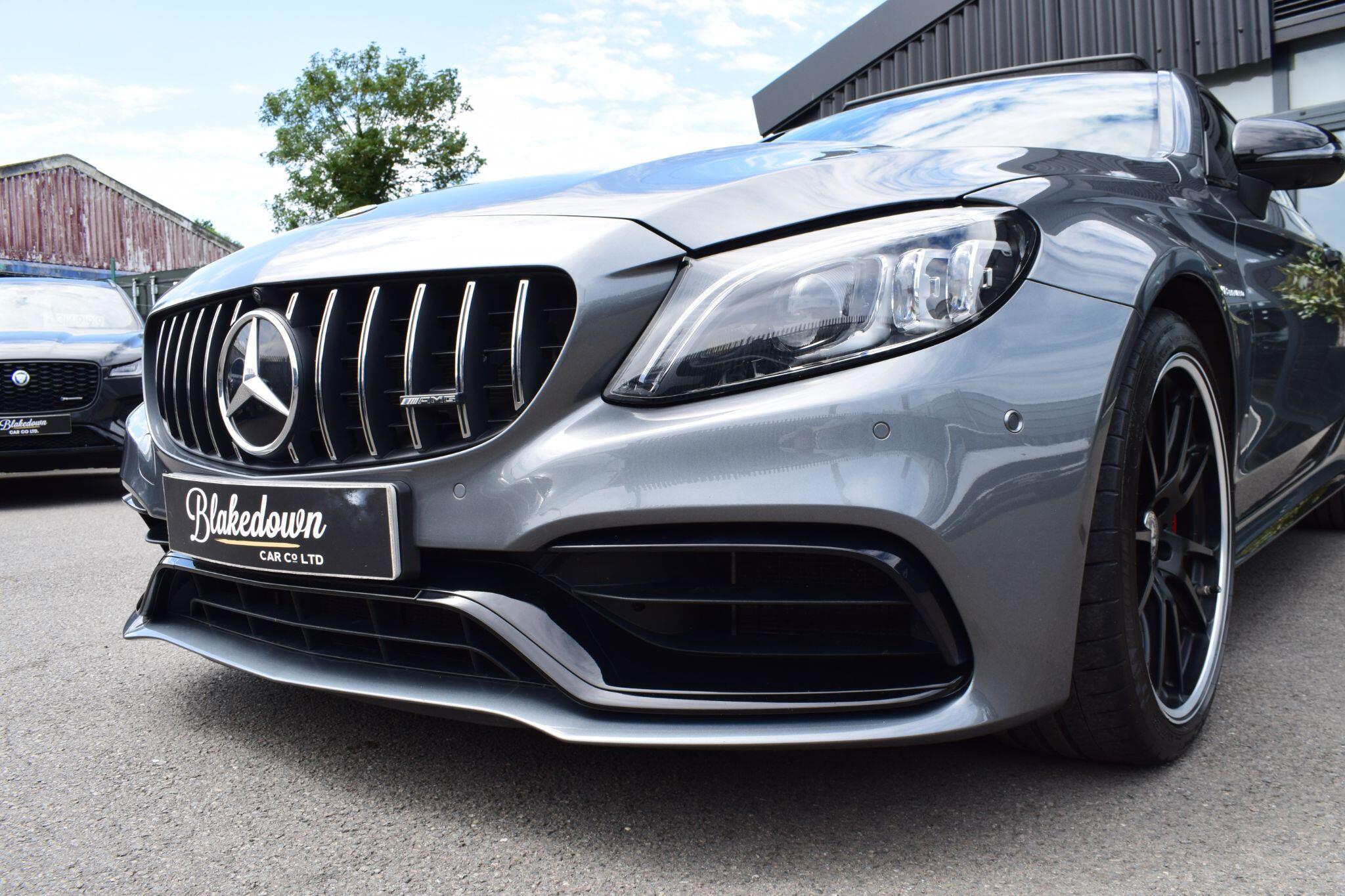 Mercedes-Benz C-Class view 61