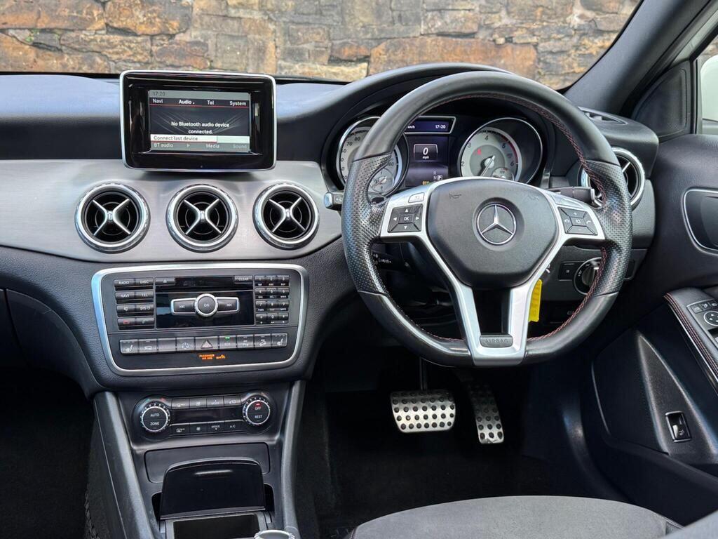 Mercedes-Benz Gla view 25