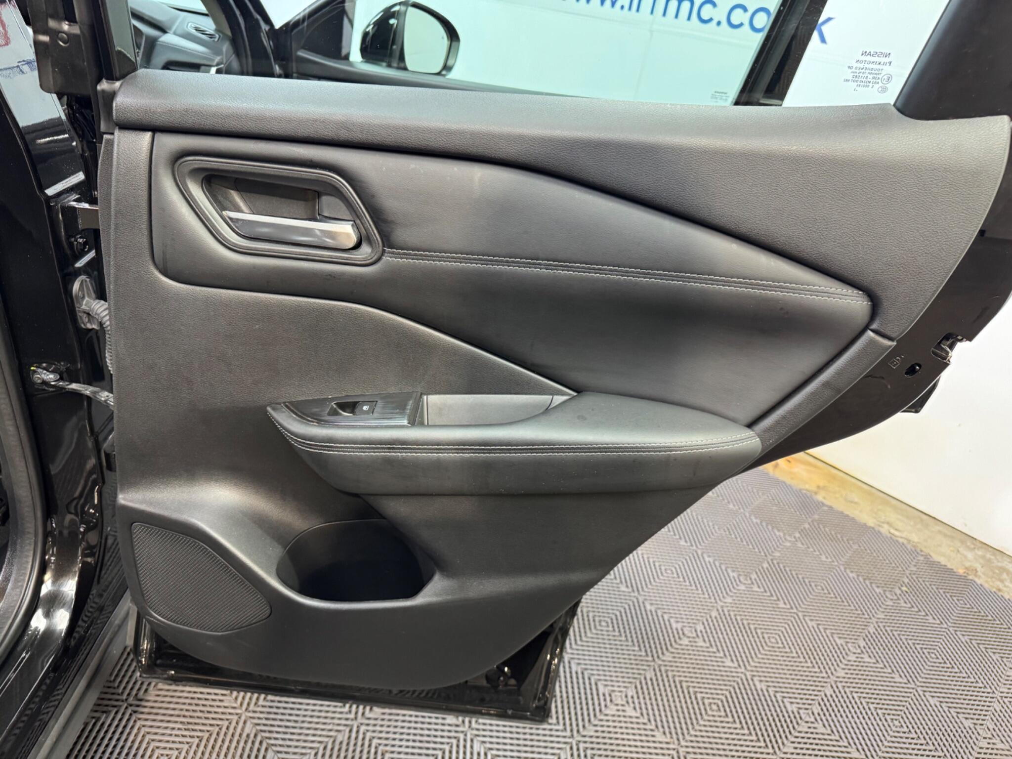 Nissan Qashqai view 28