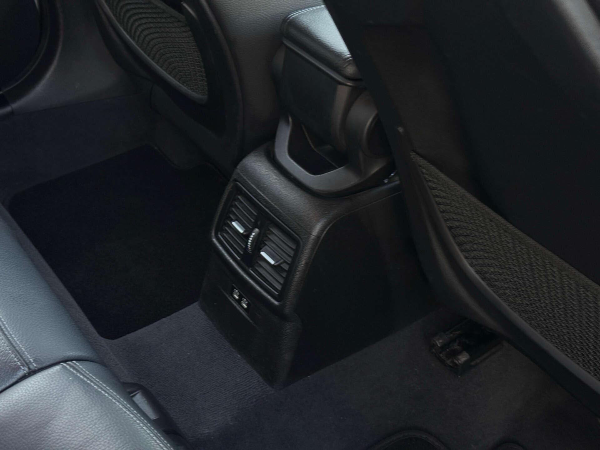 BMW X1 view 32
