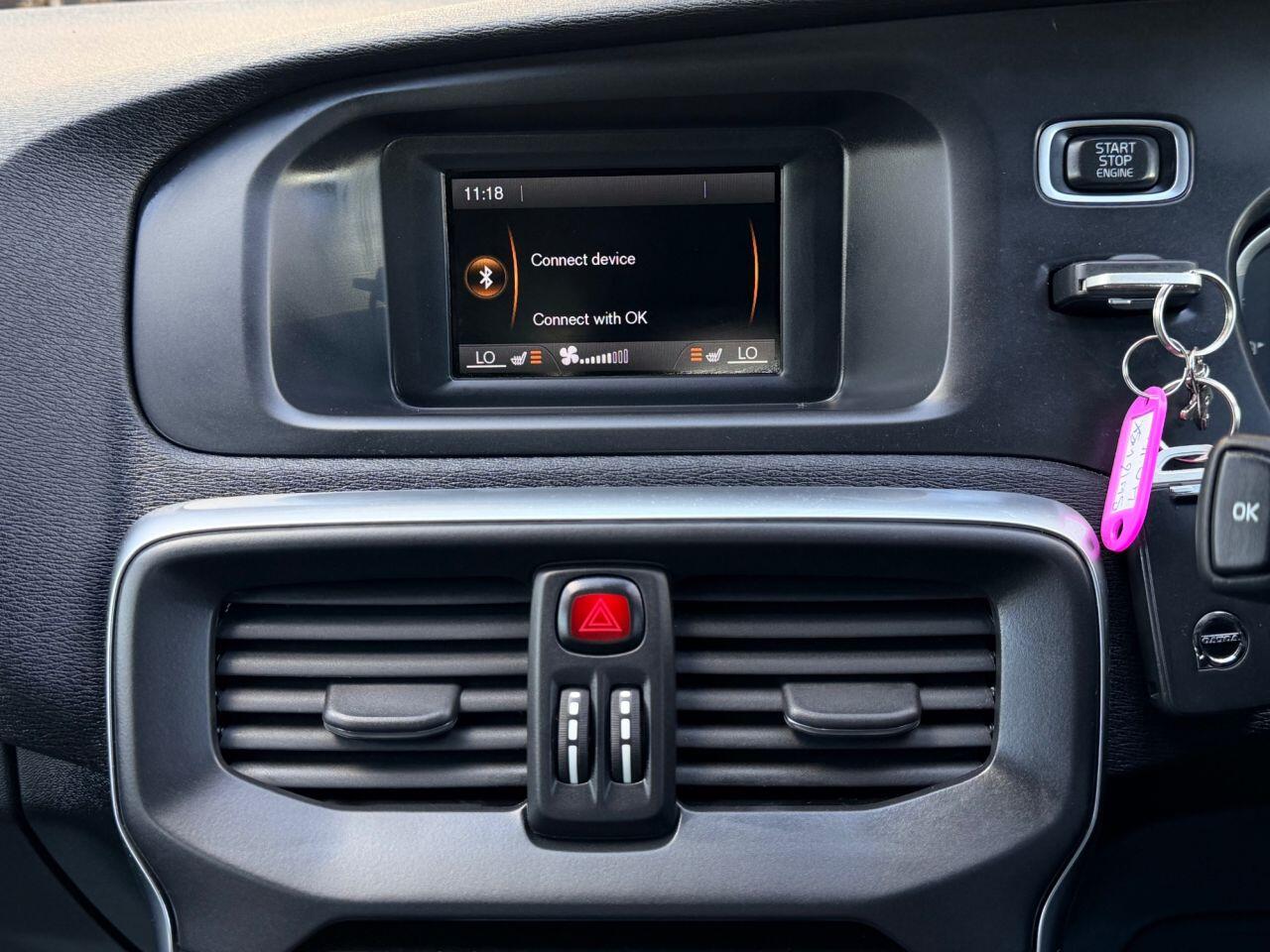 Volvo V40 view 38
